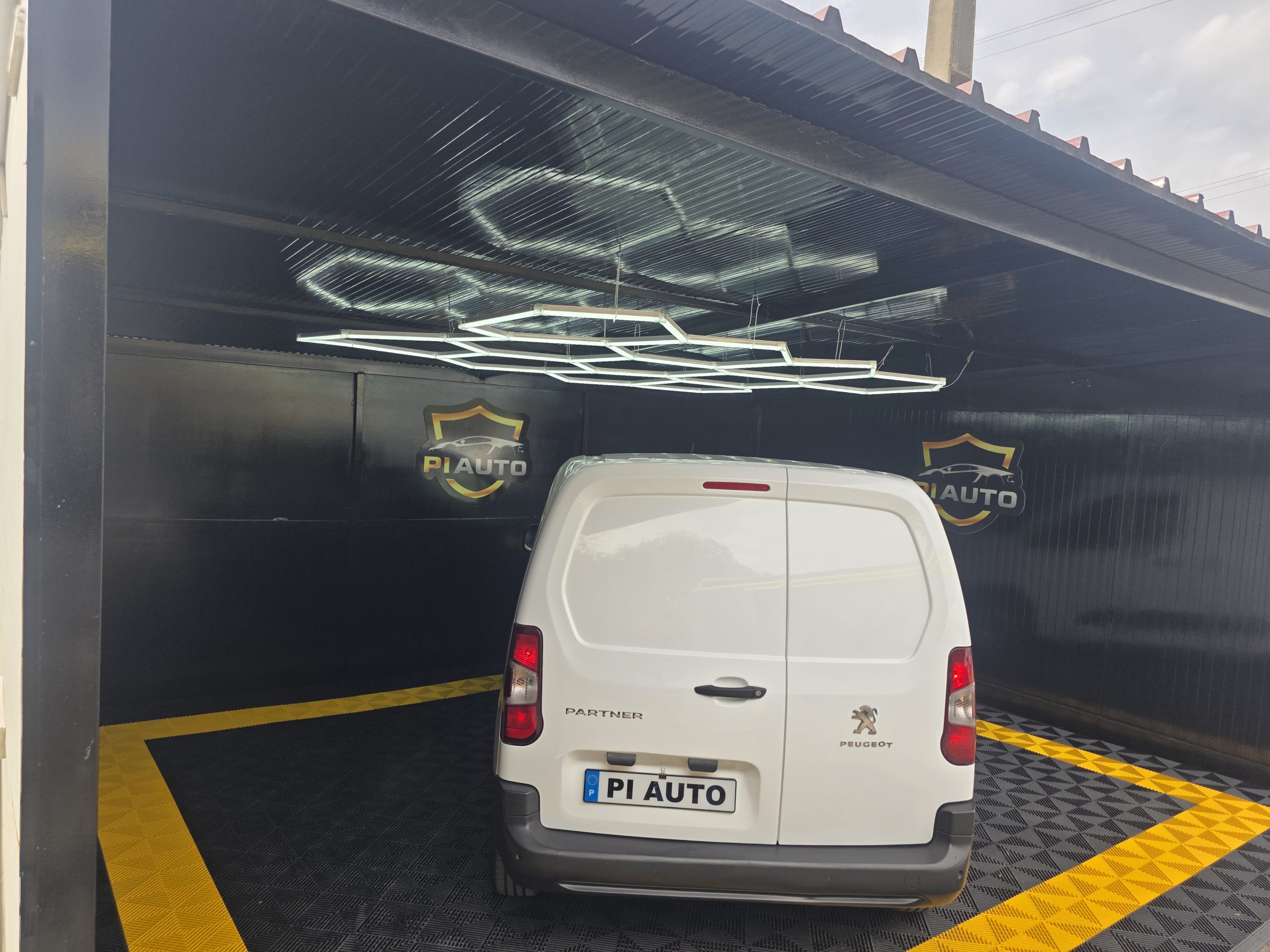 Peugeot Partner 1.6Hdi 3L