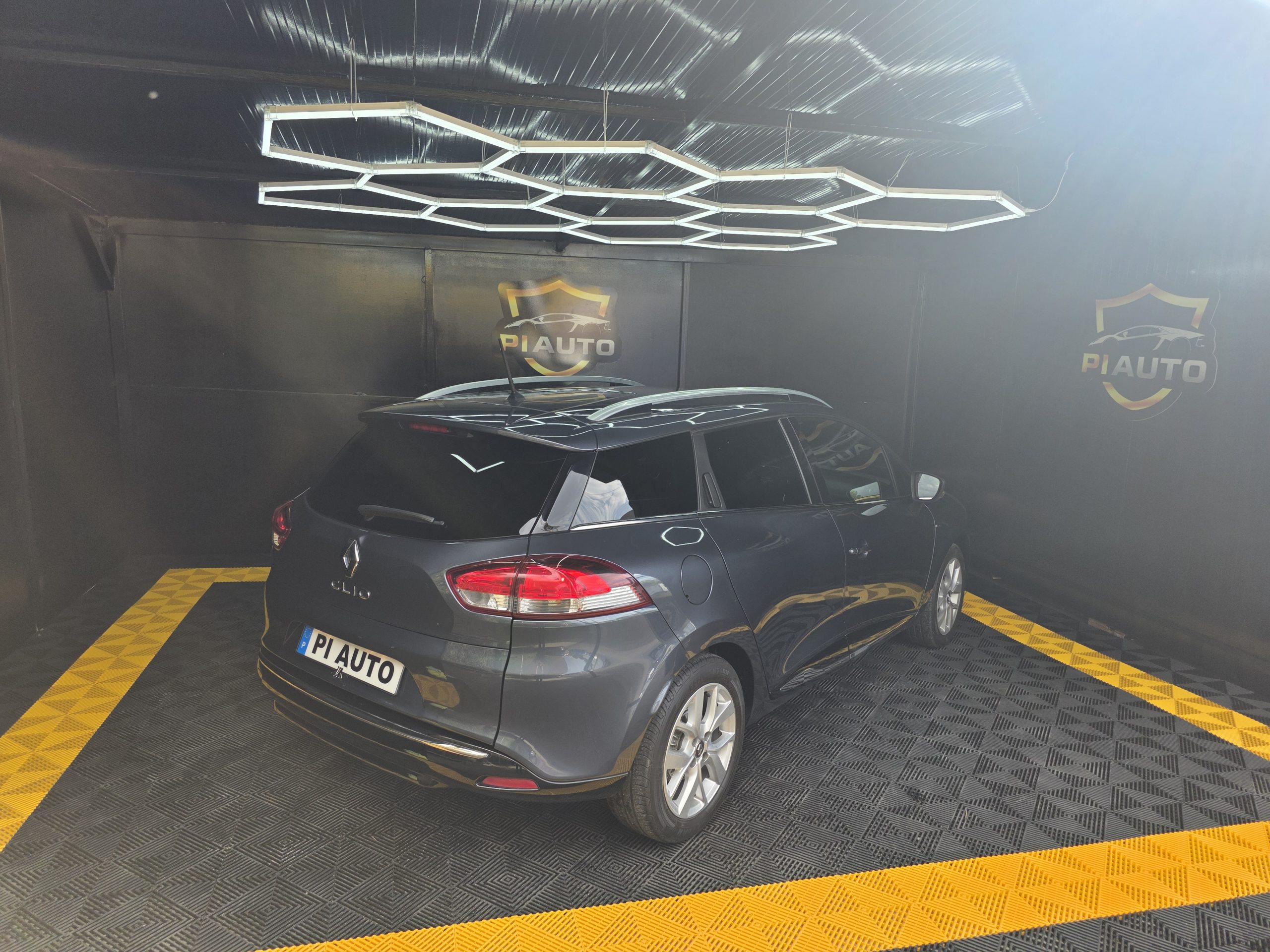 Renault Clio Sport Tourer 0.9 TCe Limited