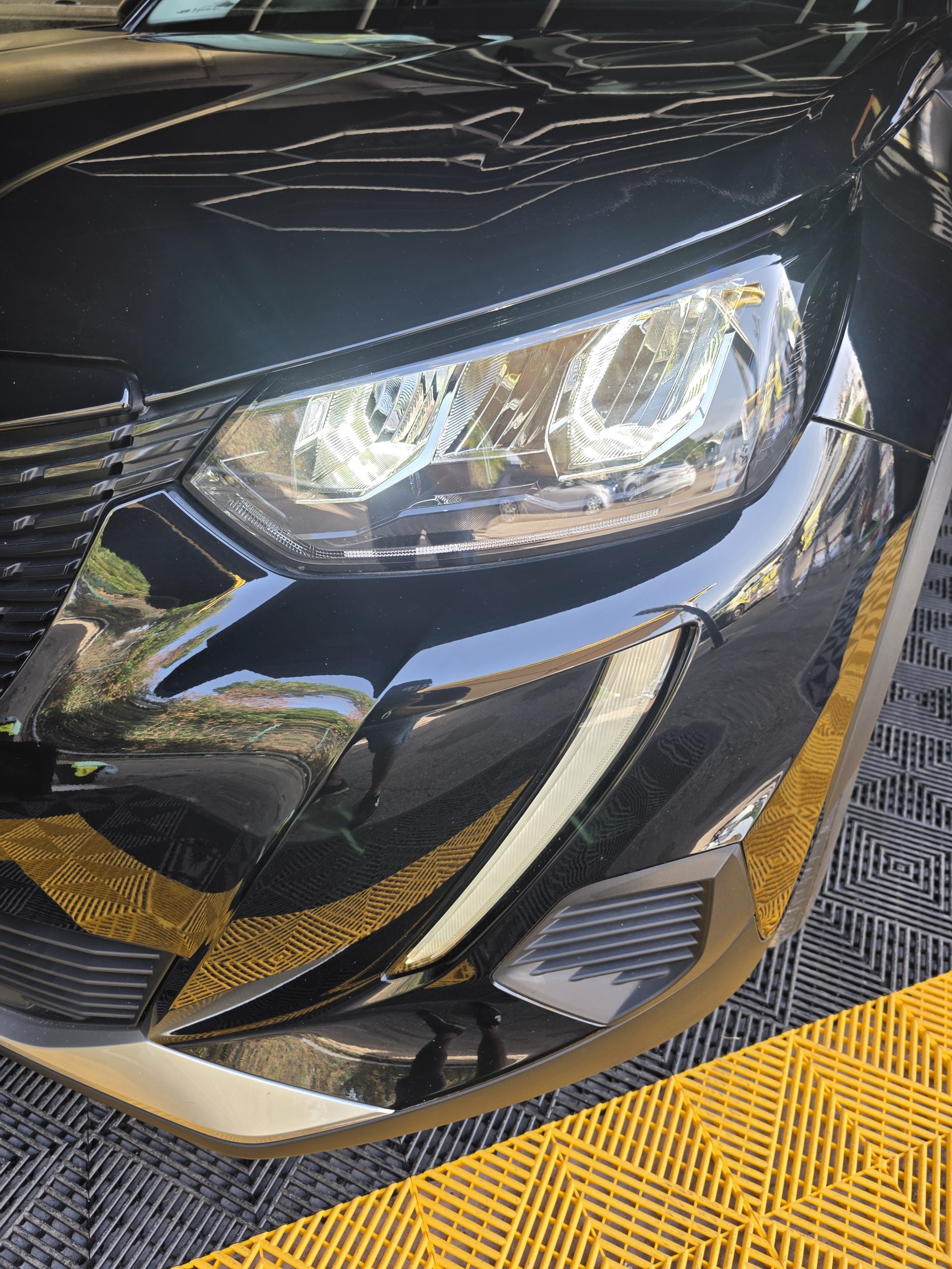 Peugeot e-2008 50 kWh Active Pack