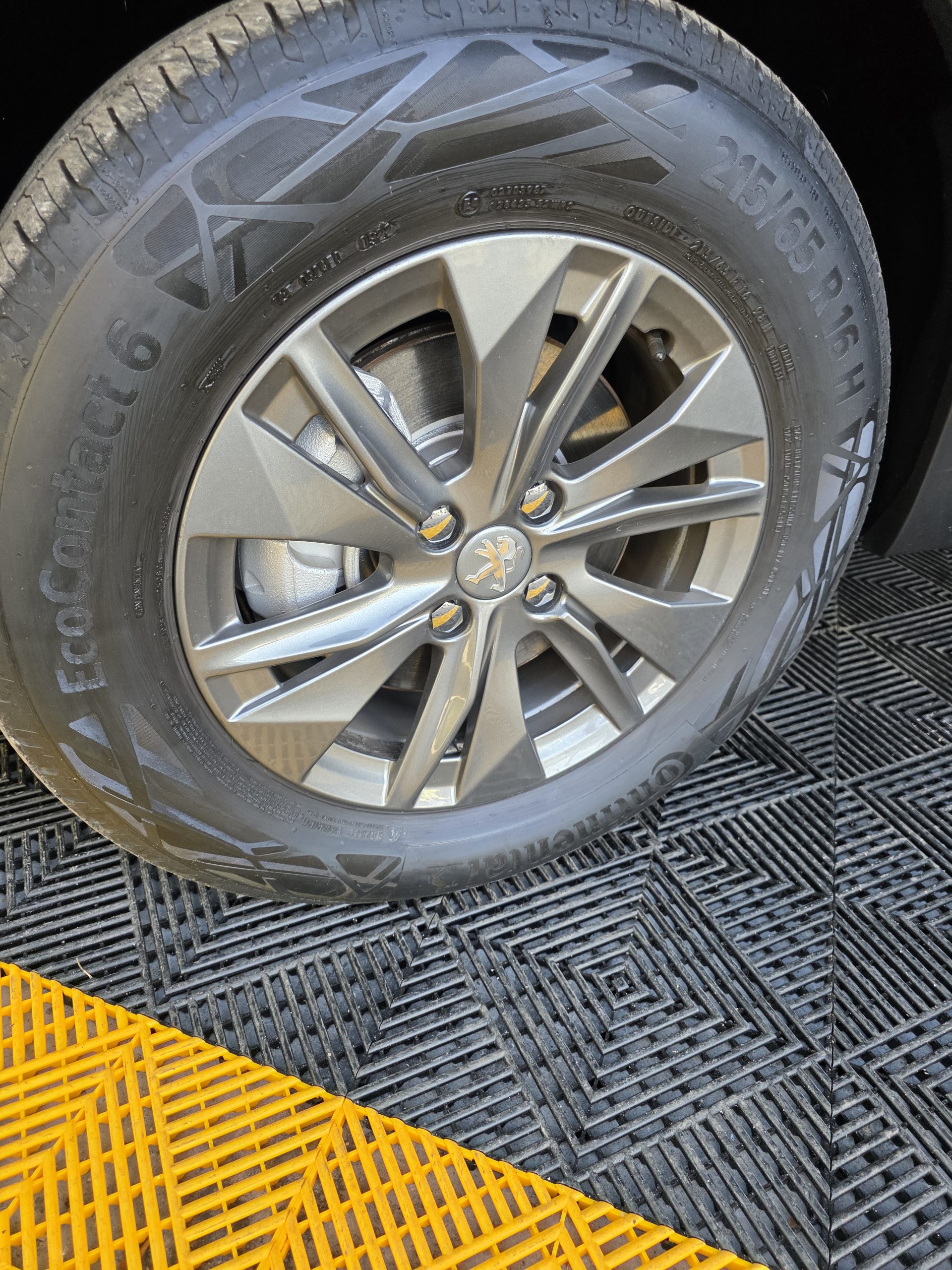 Peugeot e-2008 50 kWh Active Pack