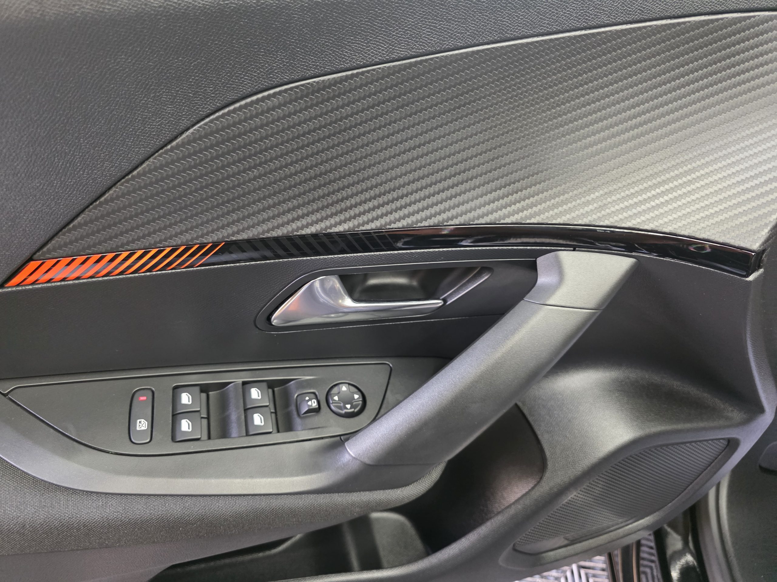 Peugeot e-2008 50 kWh Active Pack