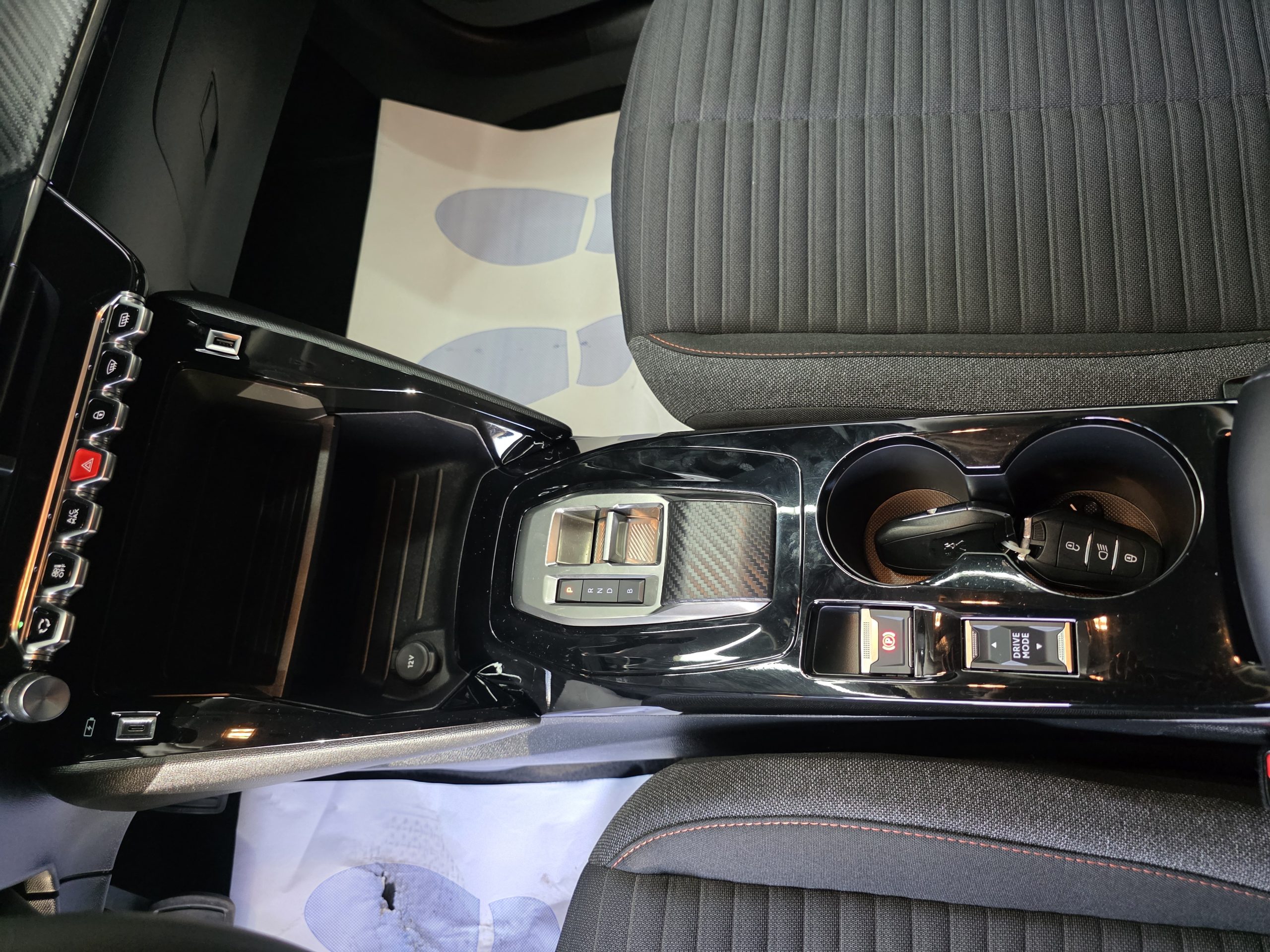 Peugeot e-2008 50 kWh Active Pack