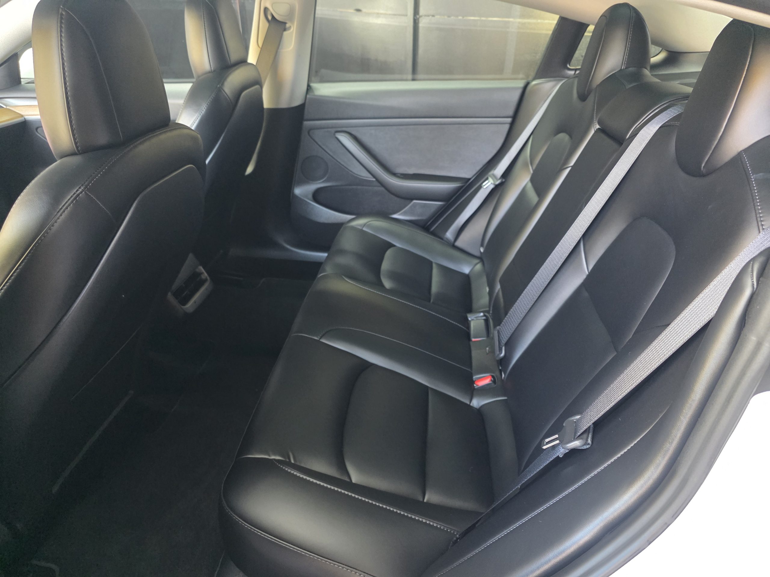 Tesla Model 3 Tracção Traseira