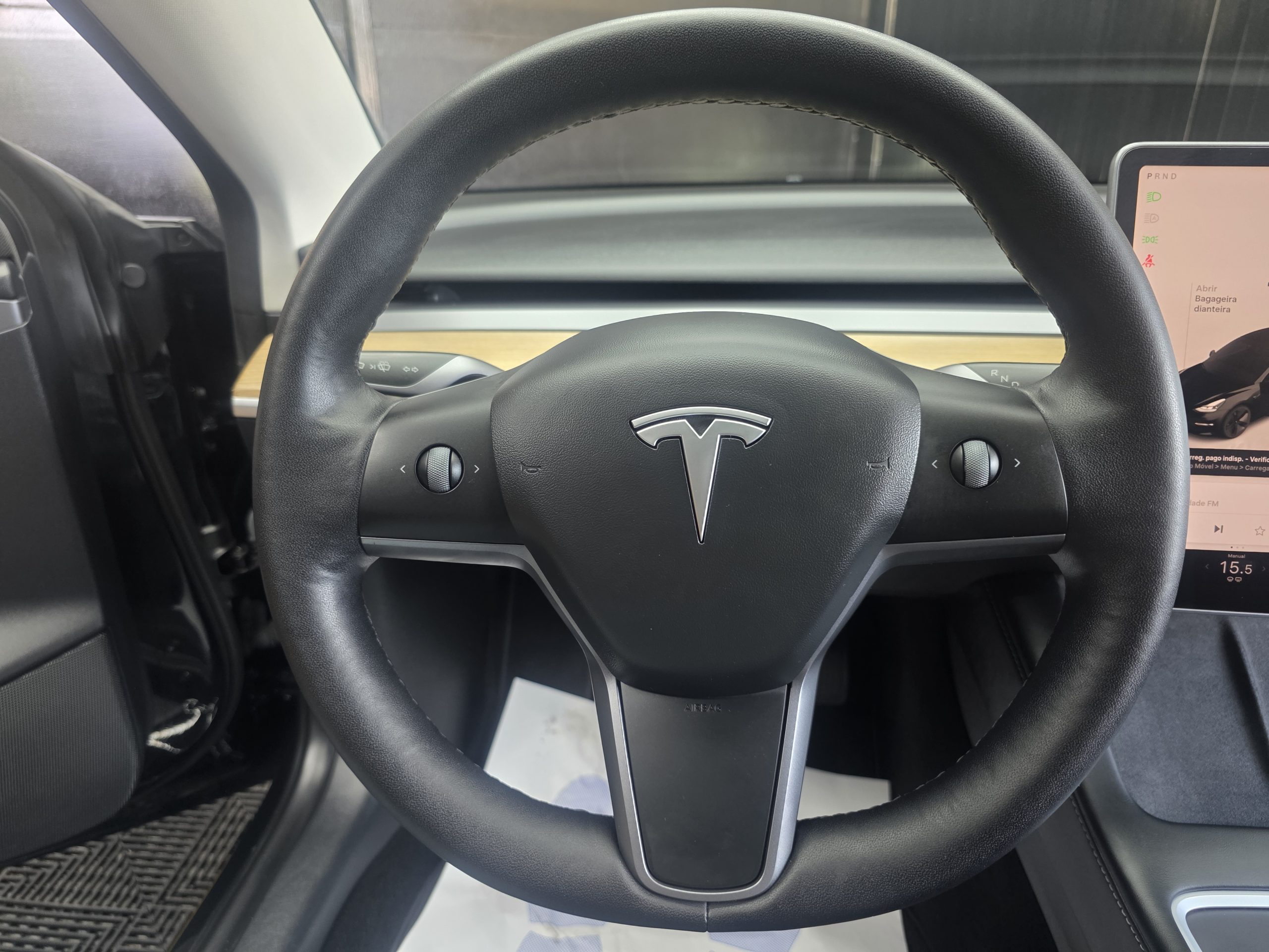 Tesla Model 3 Tração Traseira