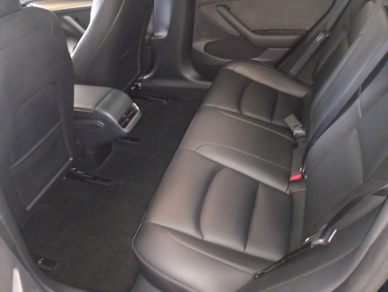 Tesla Model 3 Tracção Traseira