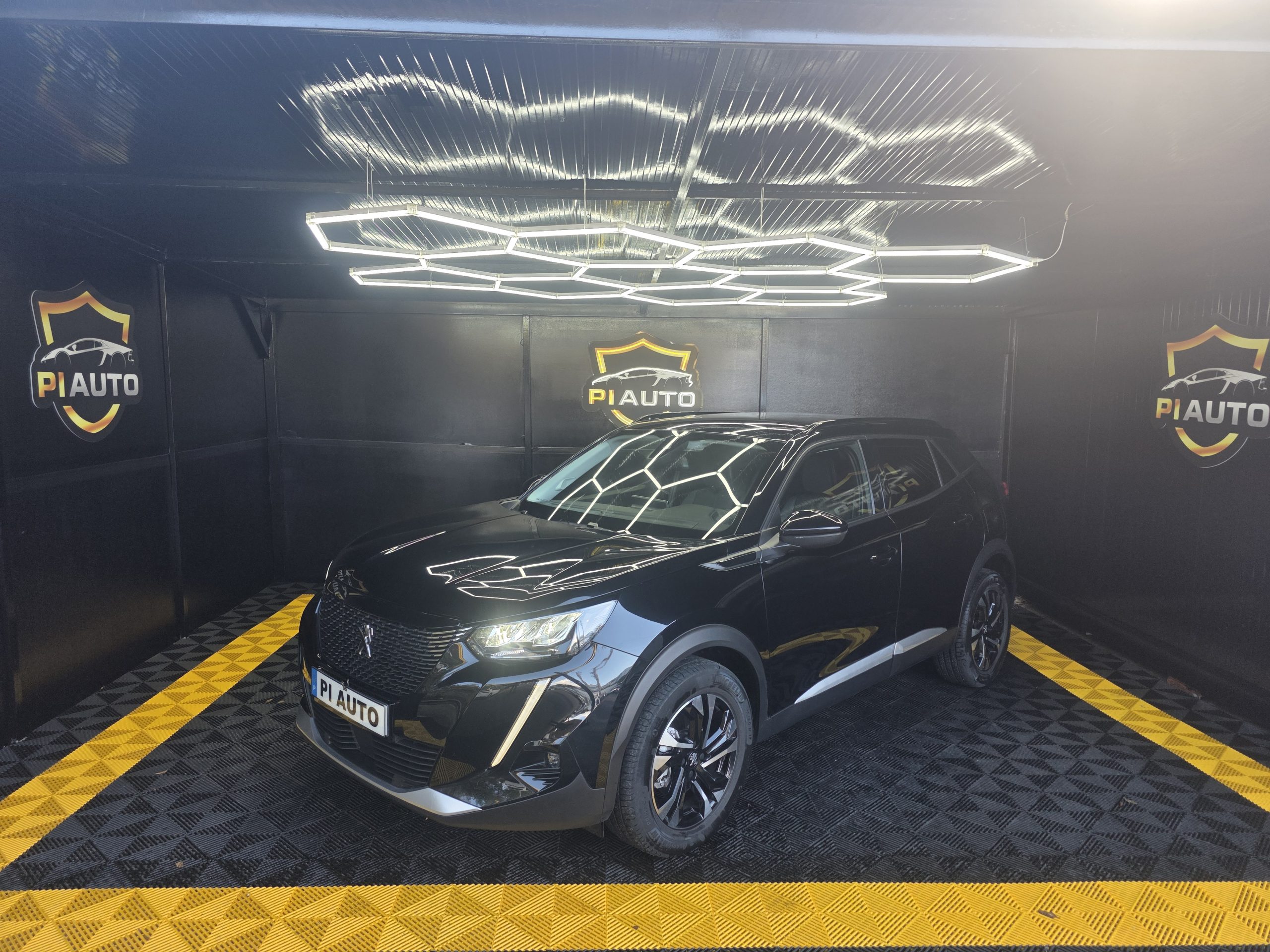 Peugeot 2008 1.5 BlueHDi Allure Pack EAT8