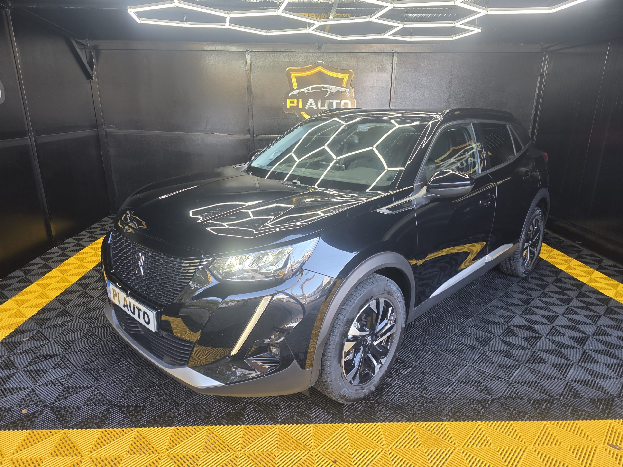 Peugeot 2008 1.5 BlueHDi Allure Pack EAT8