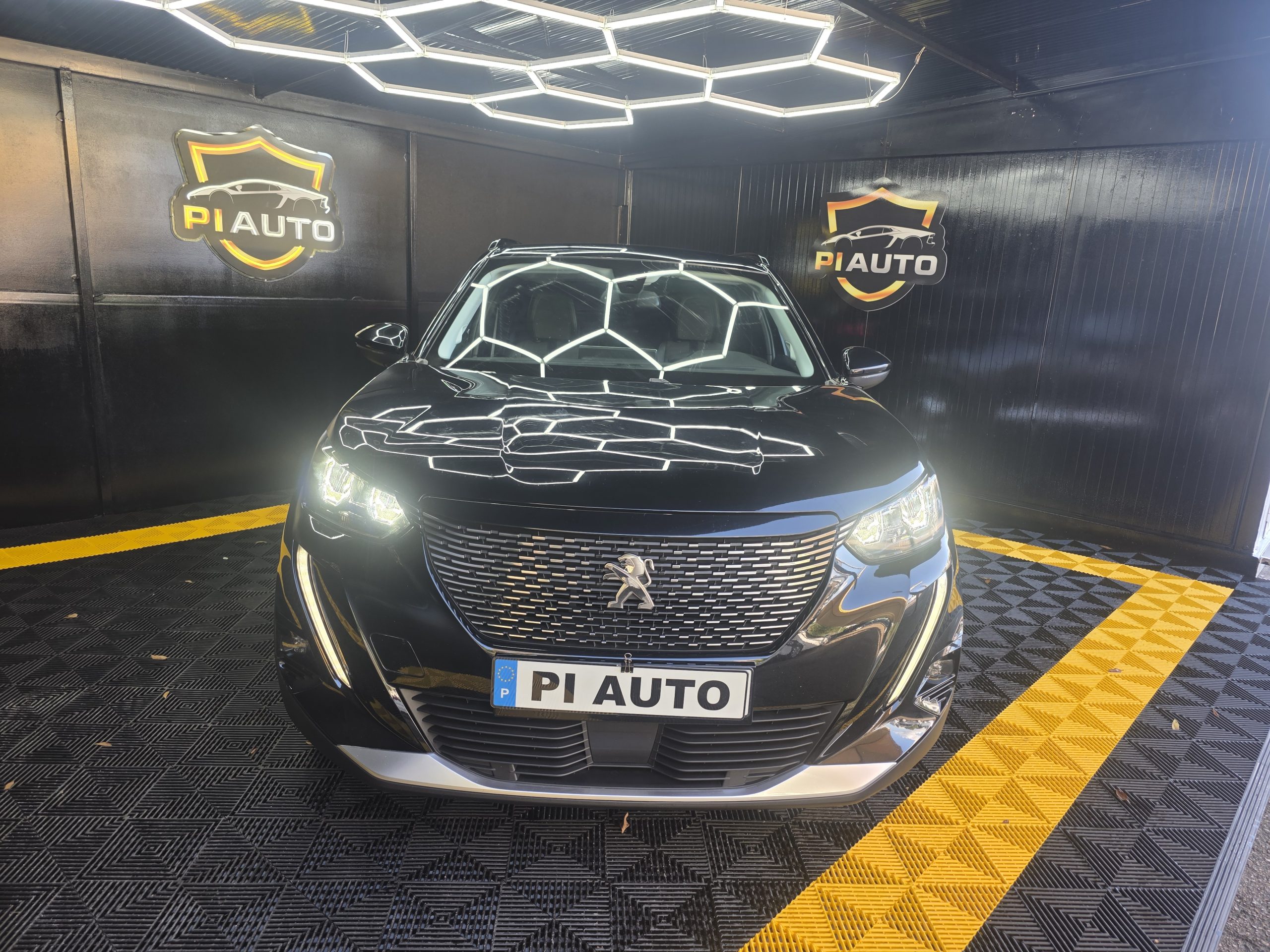 Peugeot 2008 1.5 BlueHDi Allure Pack EAT8