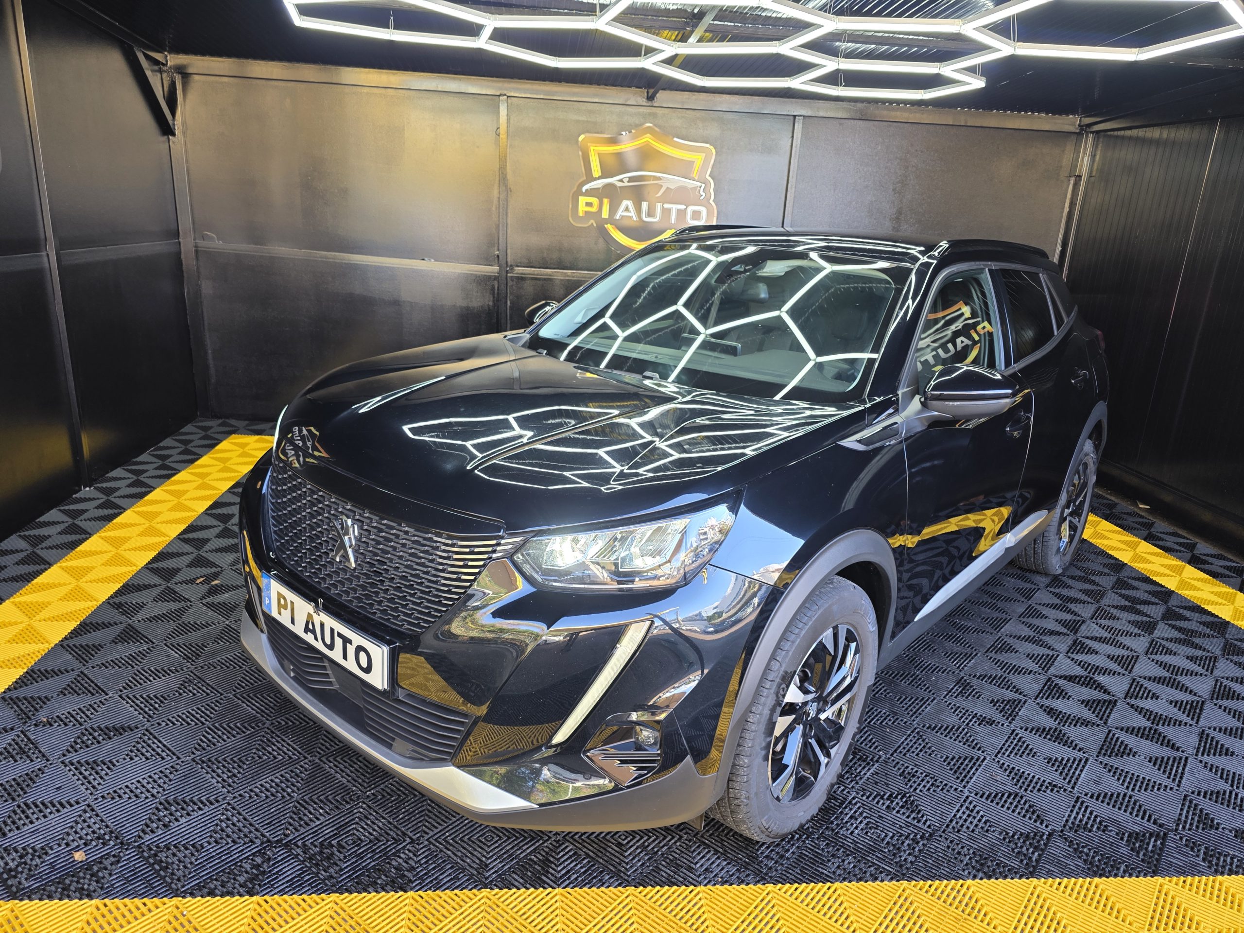 Peugeot 2008 1.5 BlueHDi Allure Pack EAT8