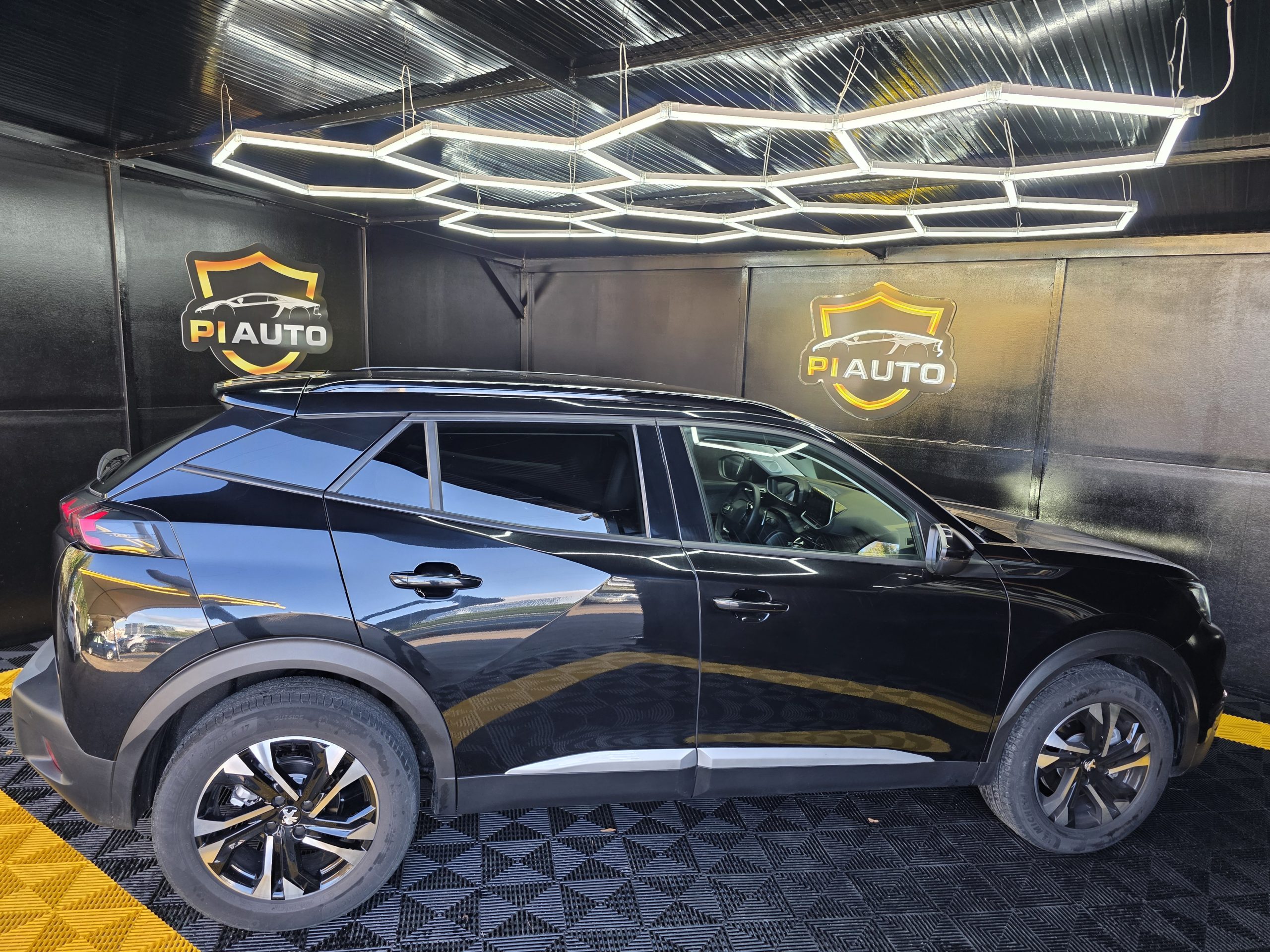 Peugeot 2008 1.5 BlueHDi Allure Pack EAT8