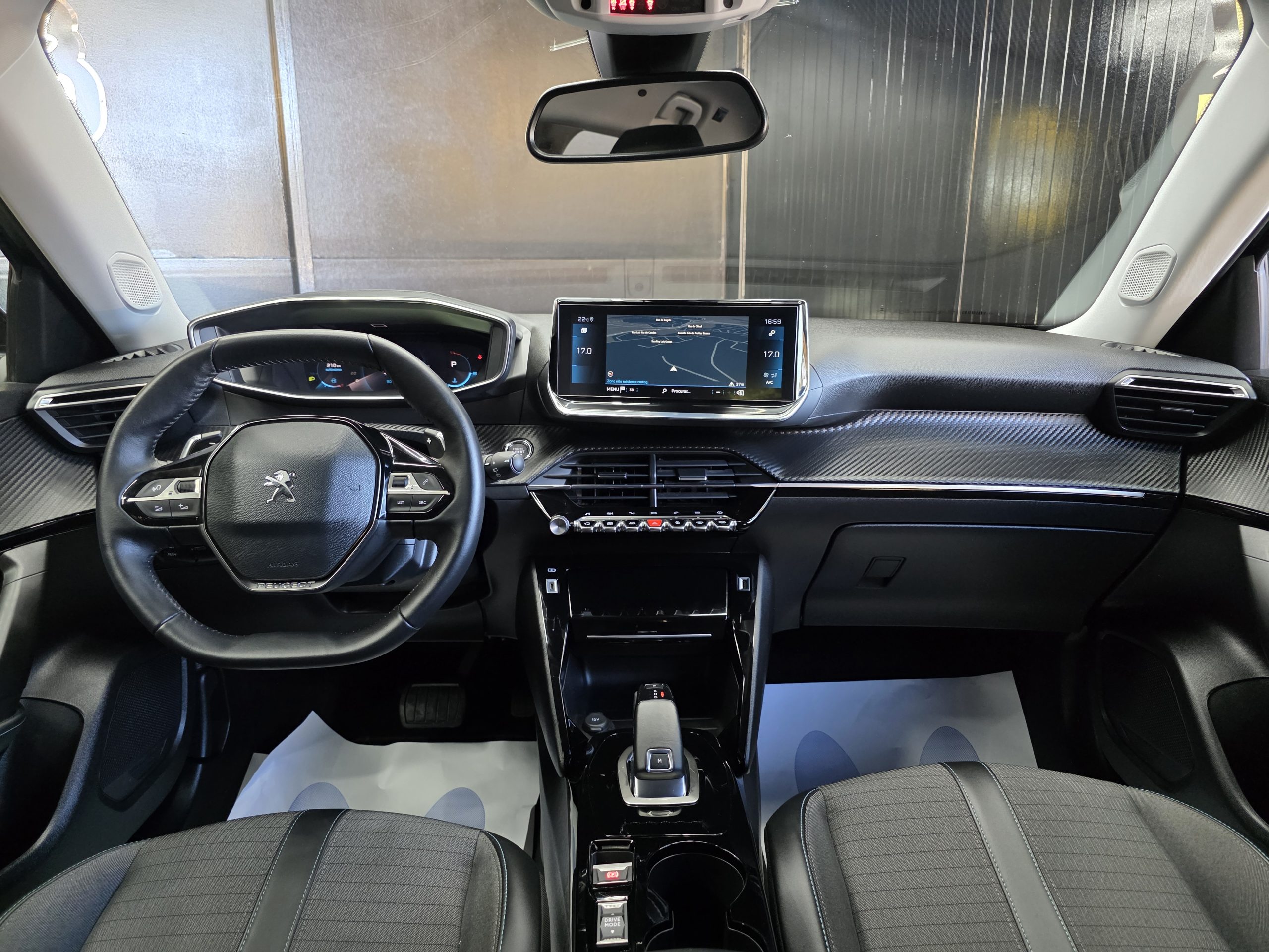 Peugeot 2008 1.5 BlueHDi Allure Pack EAT8