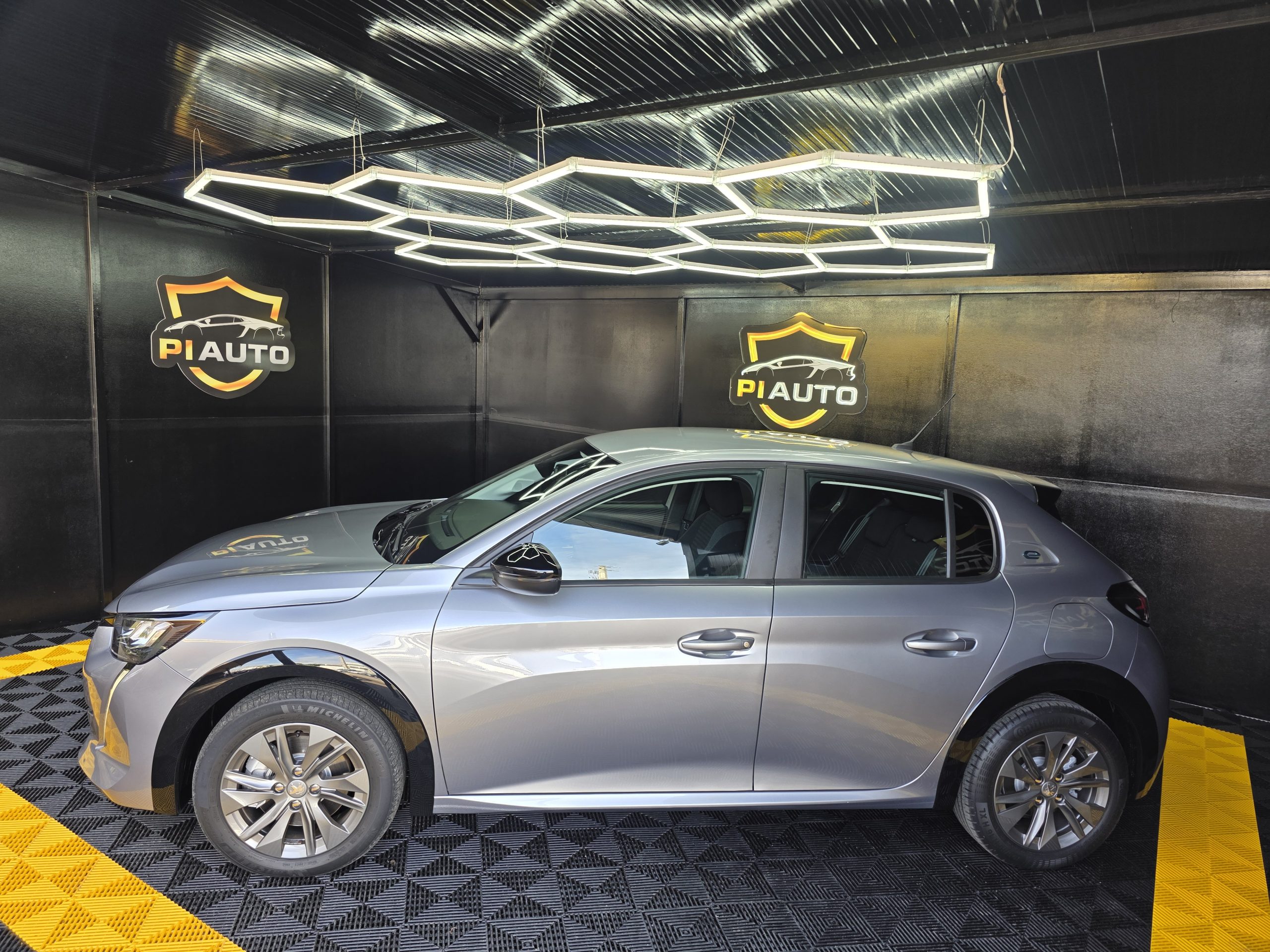 Peugeot e-208 50 kWh Active Pack