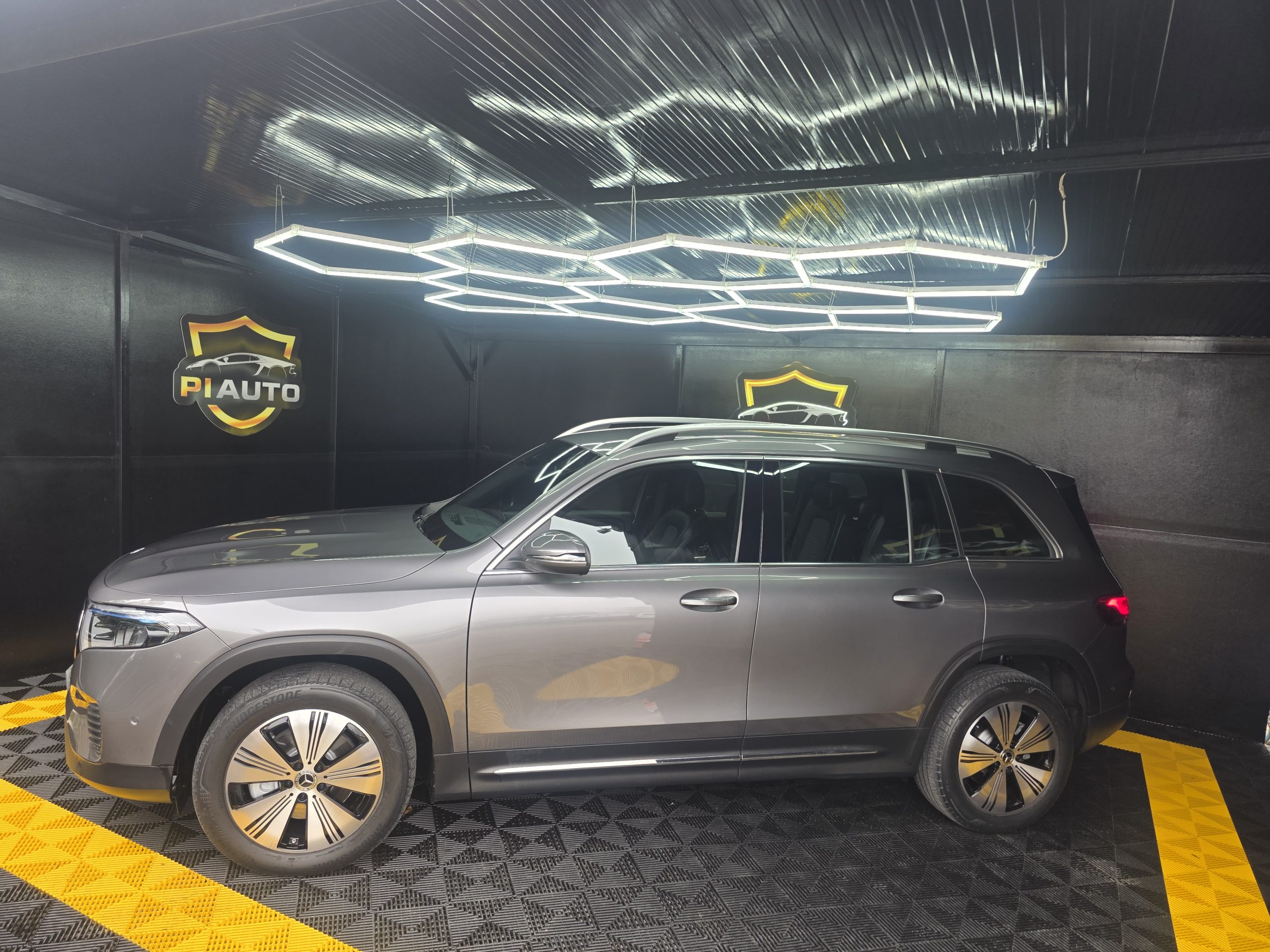 Mercedes-Benz EQB 250+ Edition