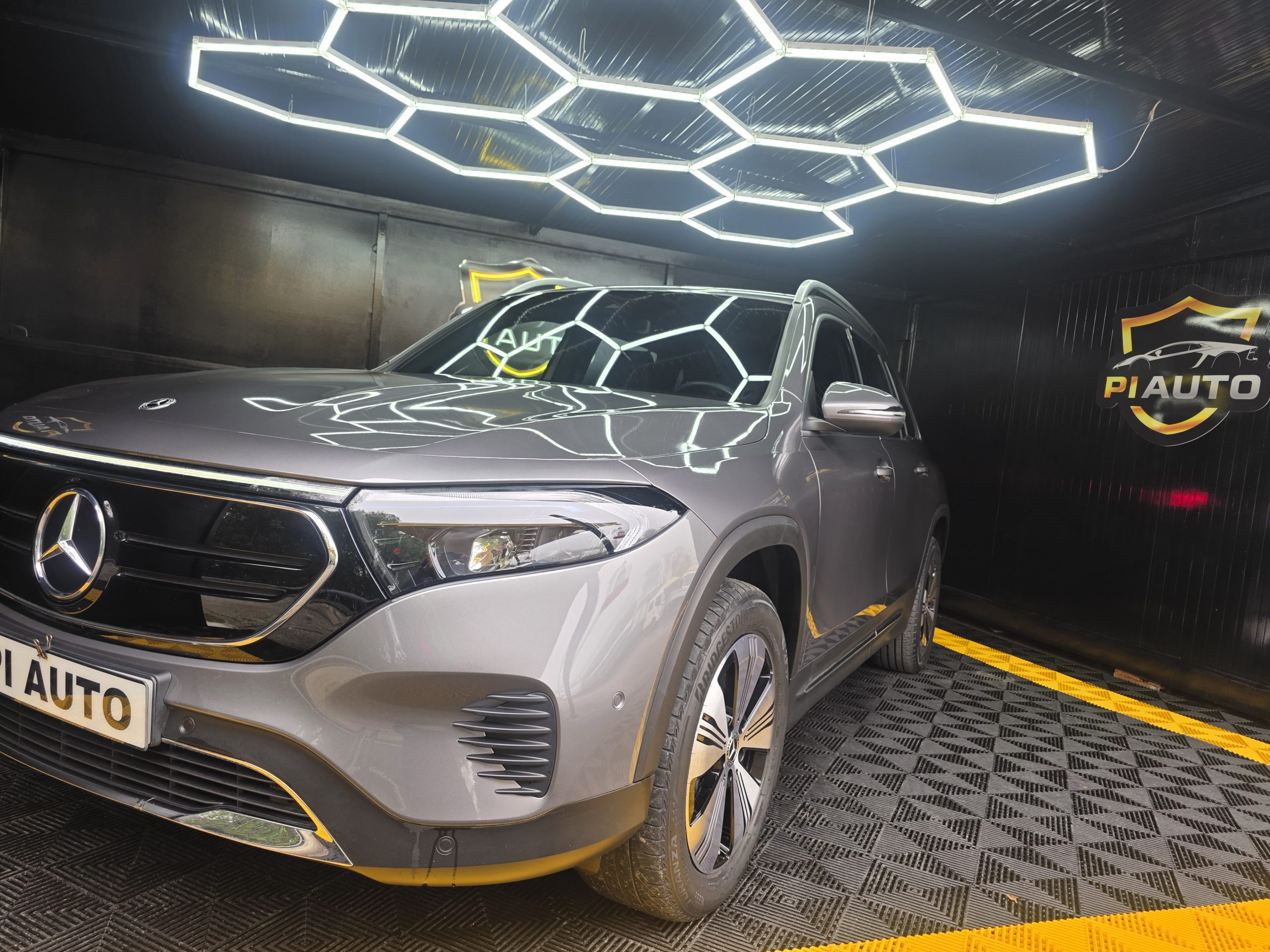 Mercedes-Benz EQB 250+ Edition