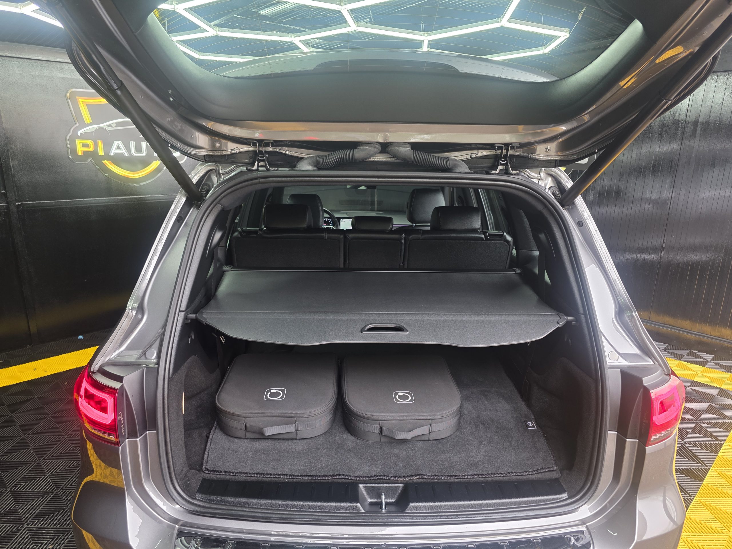 Mercedes-Benz EQB 250+ Edition