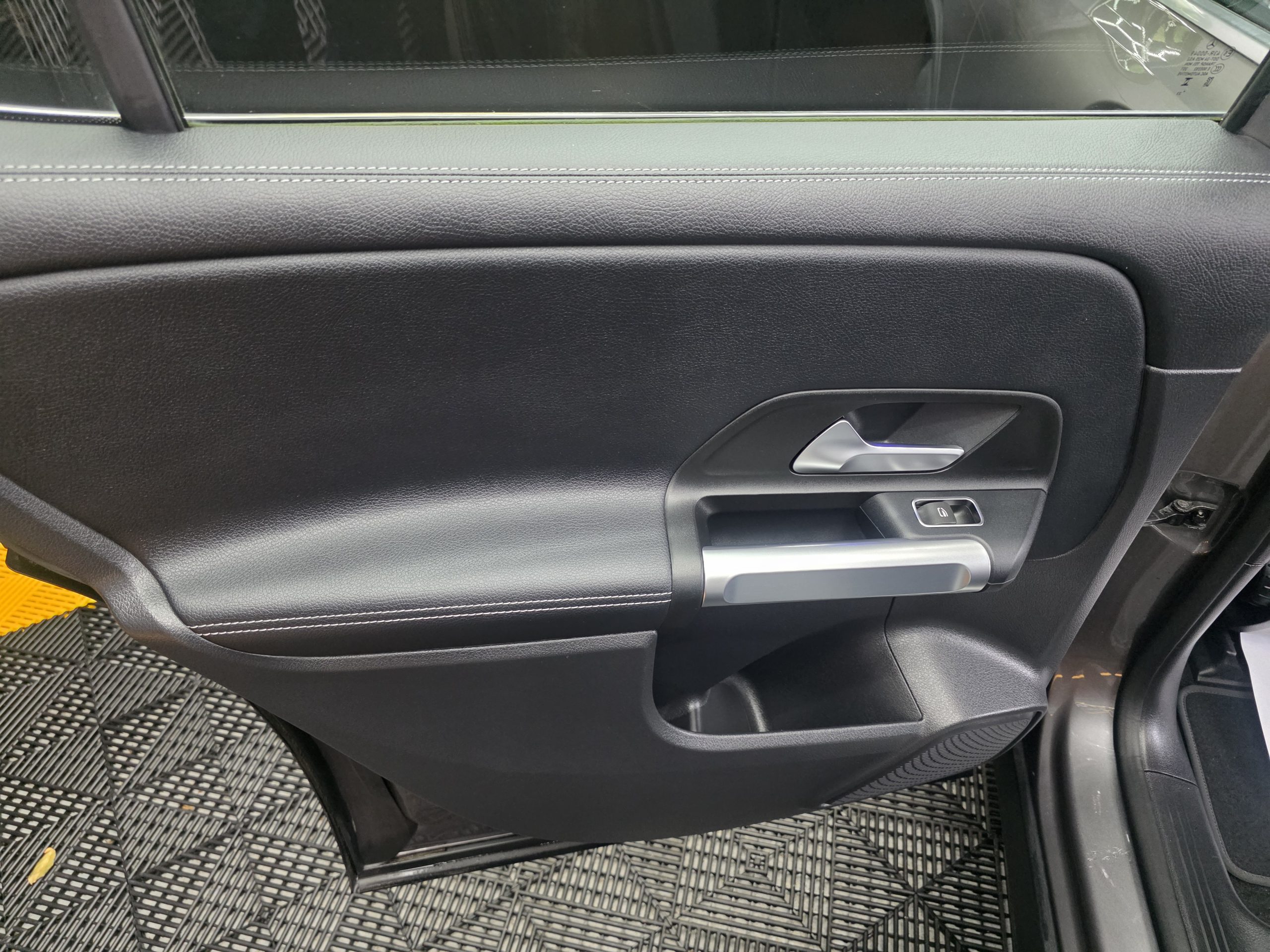 Mercedes-Benz EQB 250+ Edition