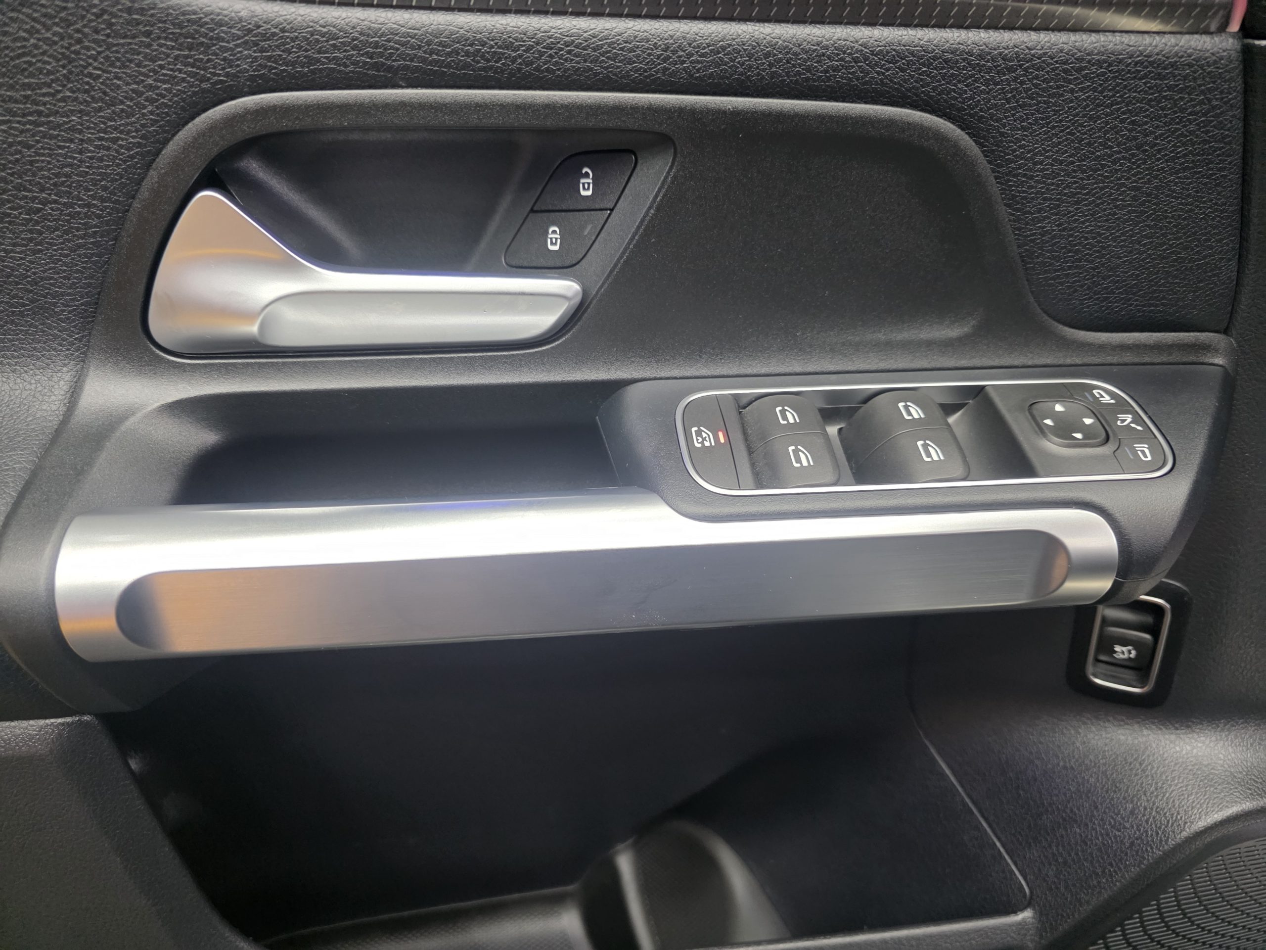 Mercedes-Benz EQB 250+ Edition