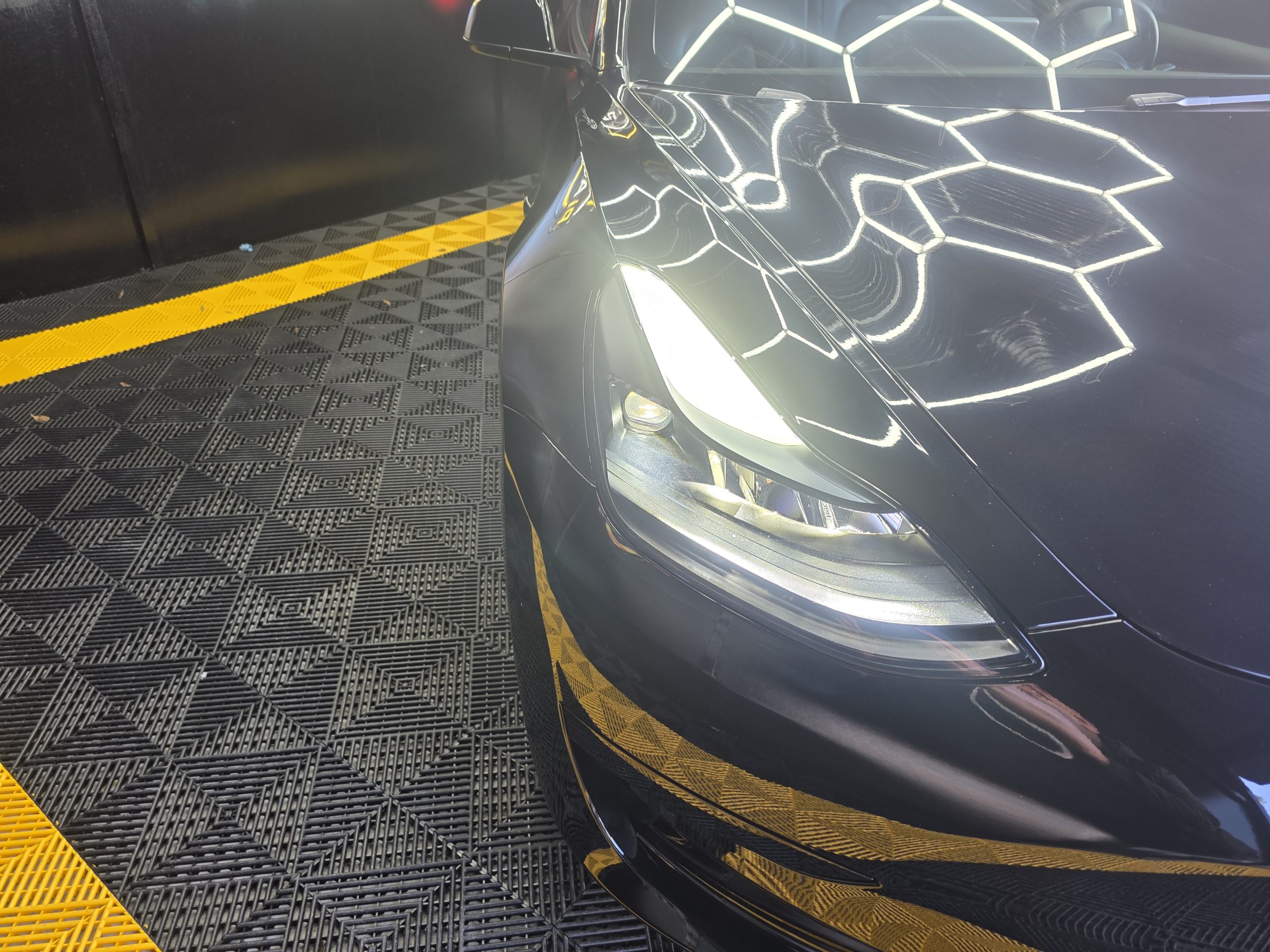 Tesla Model 3 Tracção Traseira