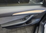 Tesla Model 3 Tracção Traseira