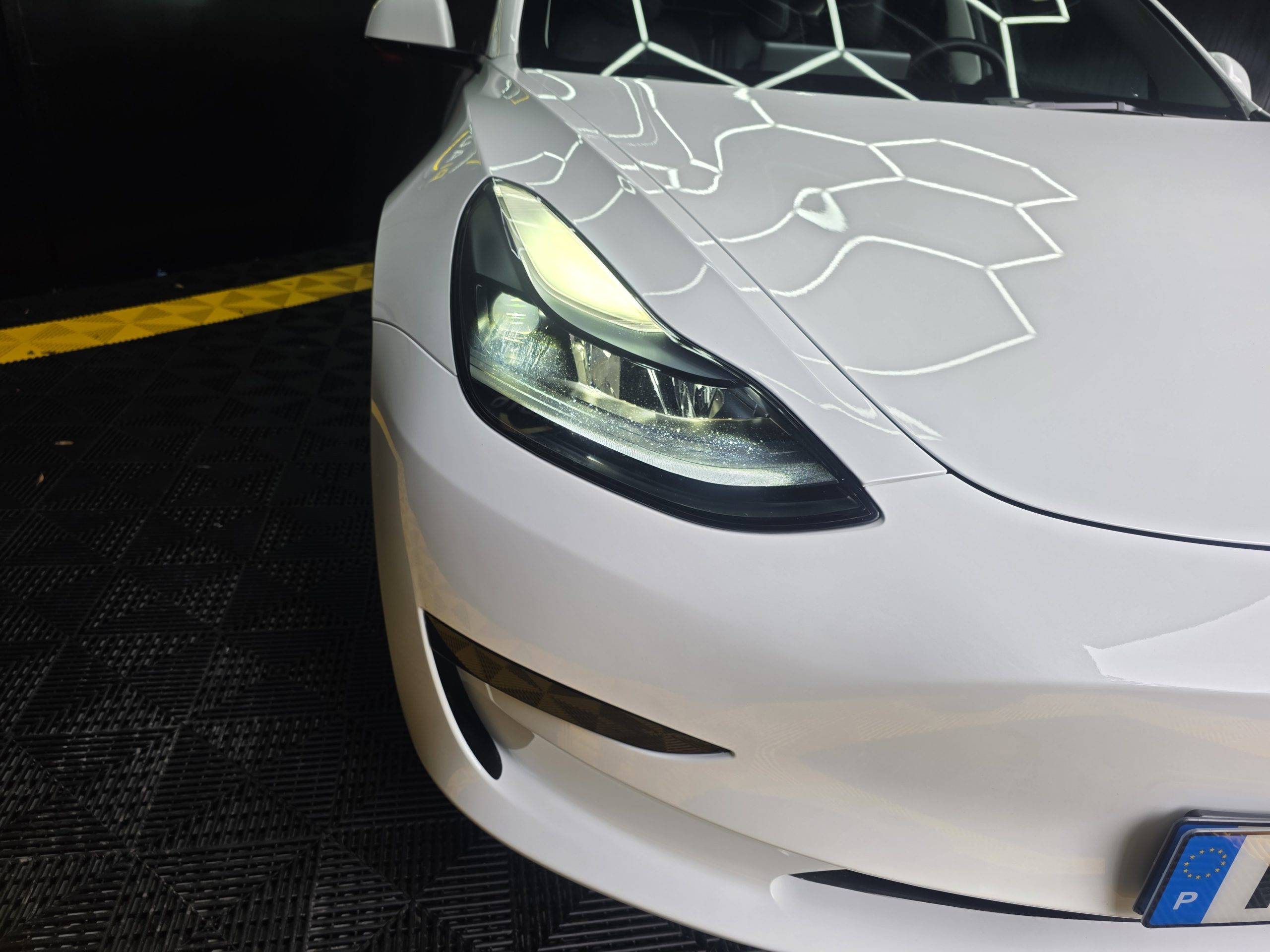 Tesla Model 3 Tracção Traseira