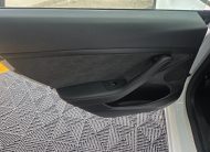 Tesla Model 3 Tracção Traseira