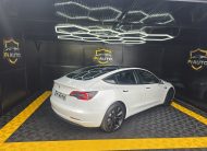 Tesla Model 3 Tracção Traseira