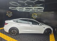 Tesla Model 3 Tracção Traseira