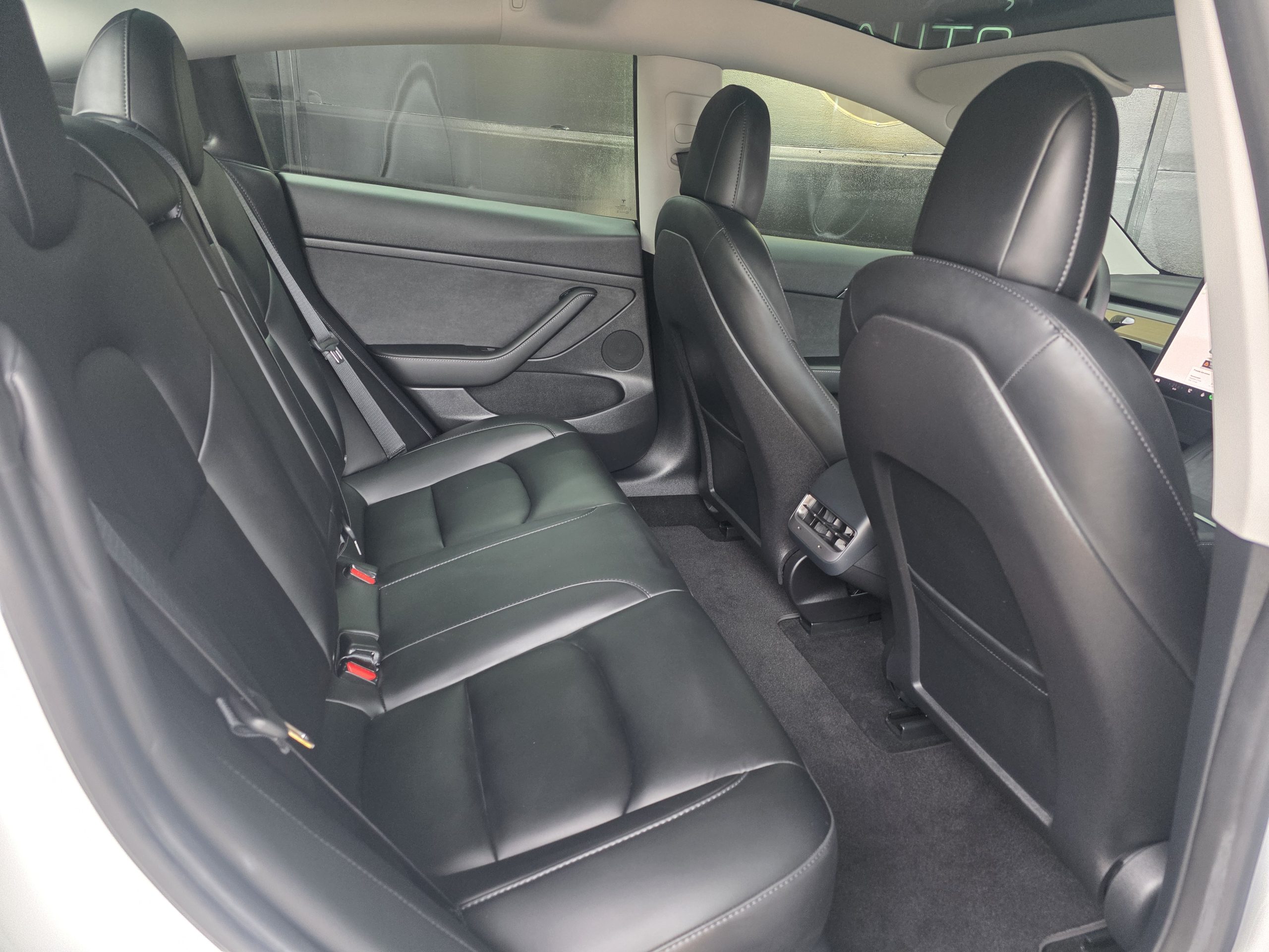 Tesla Model 3 Tracção Traseira