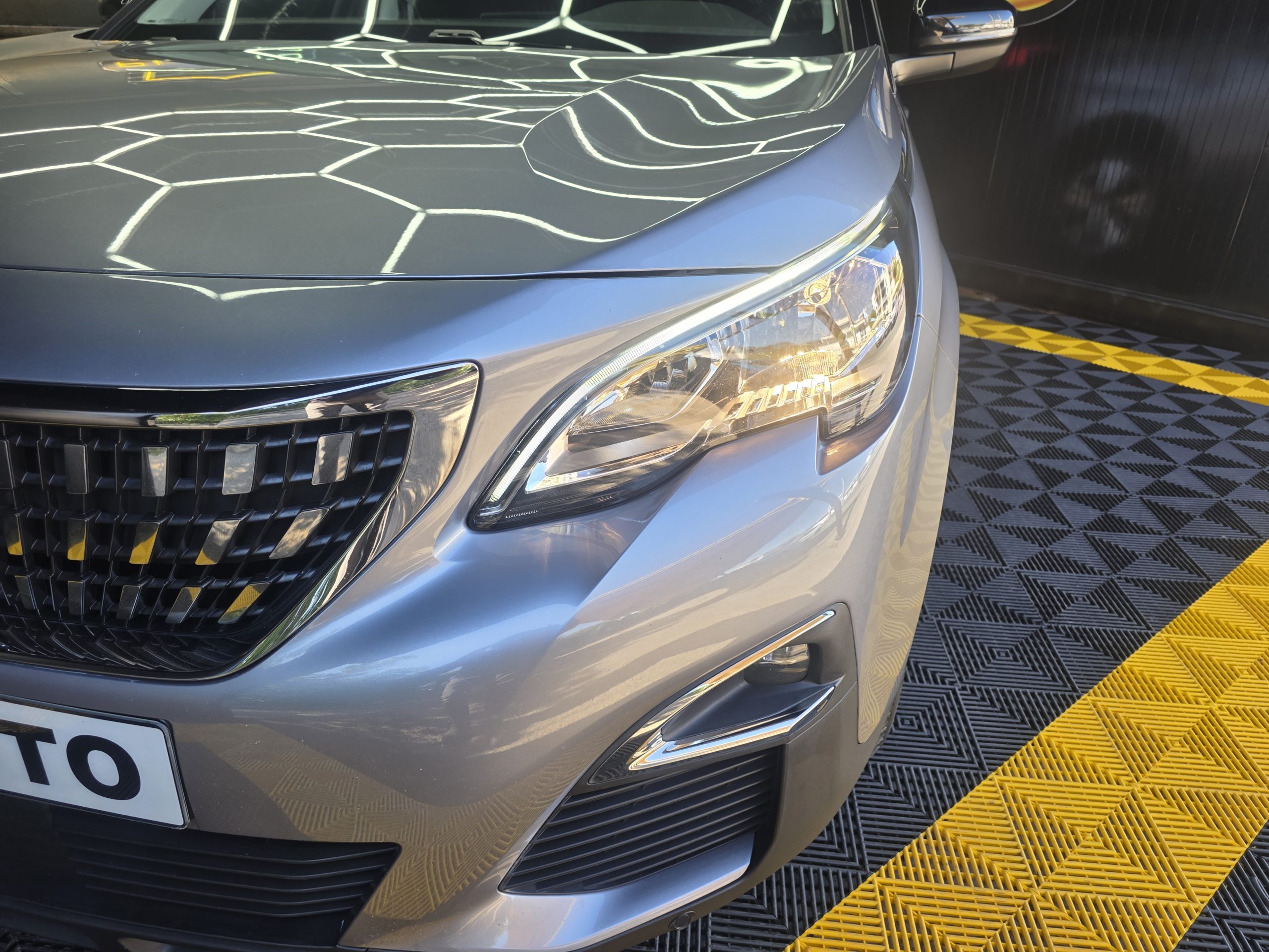 Peugeot 3008 1.5 BlueHDi Allure EAT8