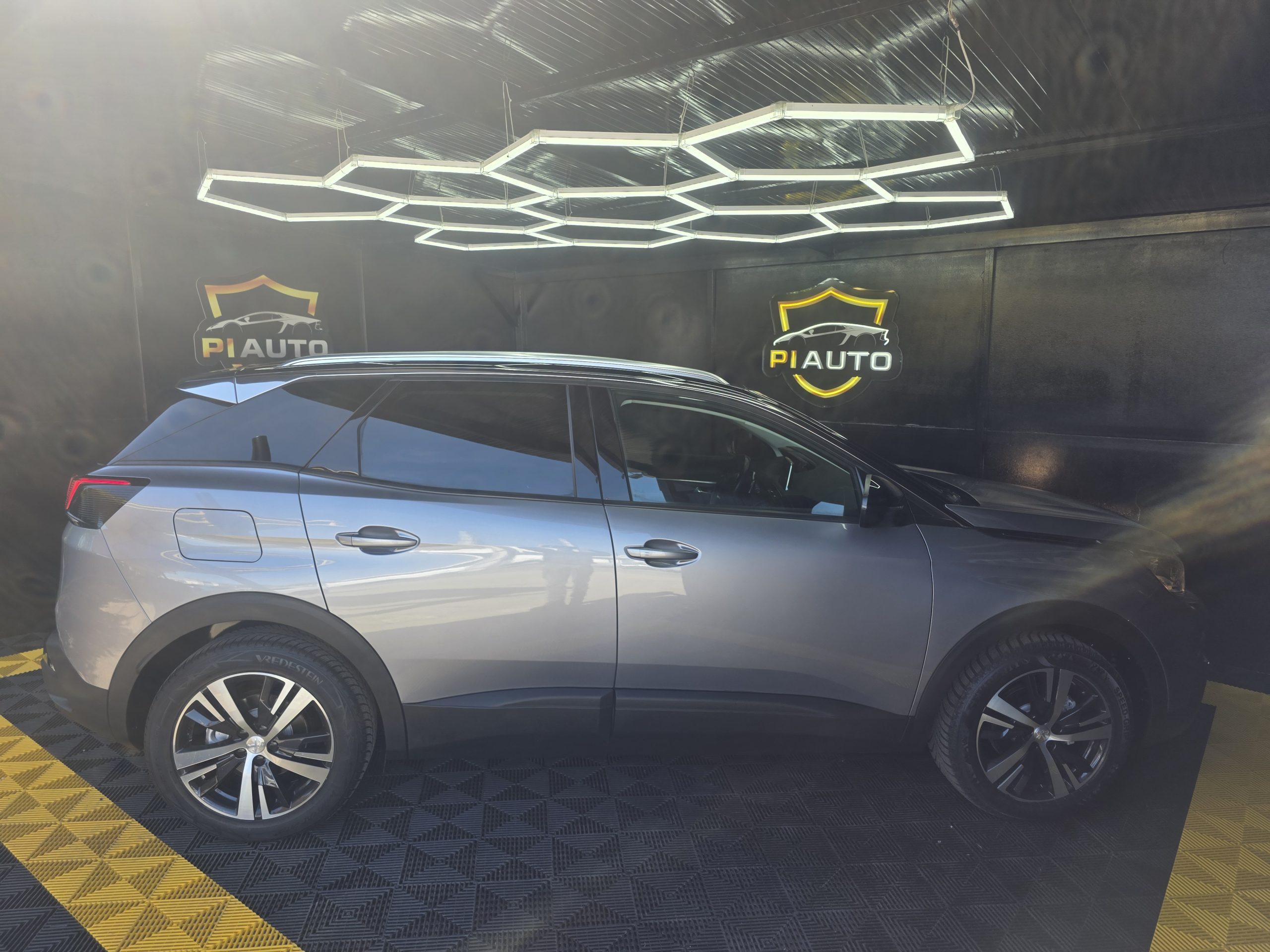 Peugeot 3008 1.5 BlueHDi Allure EAT8