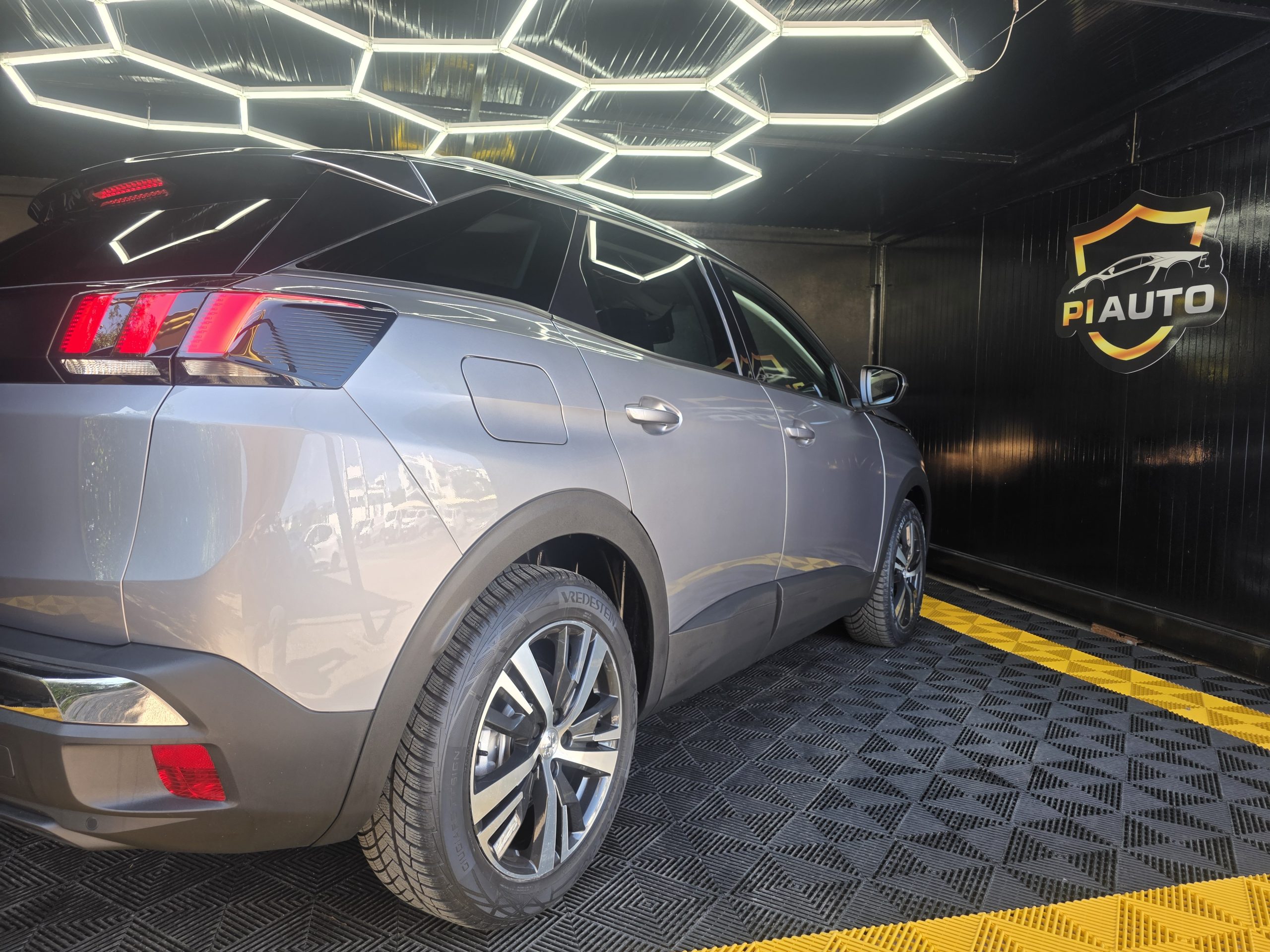 Peugeot 3008 1.5 BlueHDi Allure EAT8