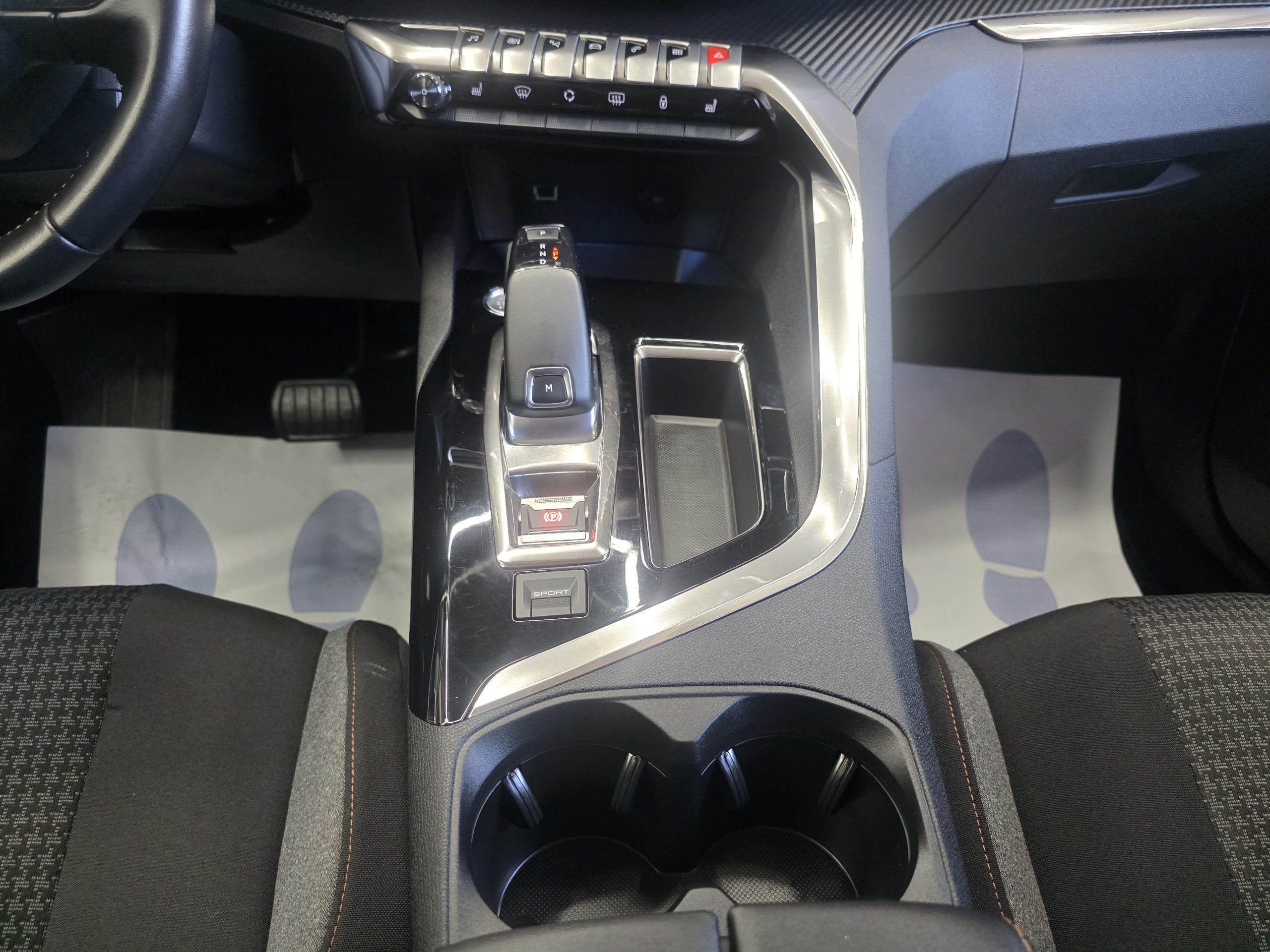 Peugeot 3008 1.5 BlueHDi Allure EAT8