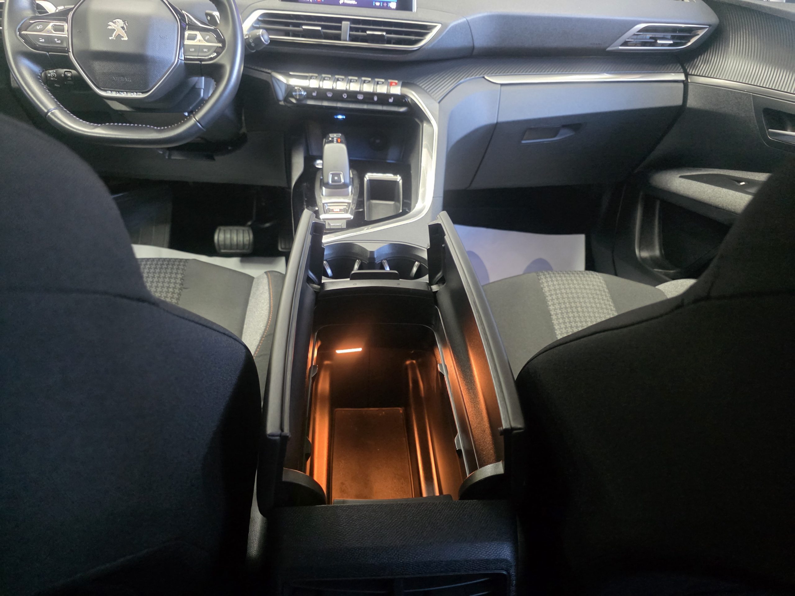 Peugeot 3008 1.5 BlueHDi Allure EAT8