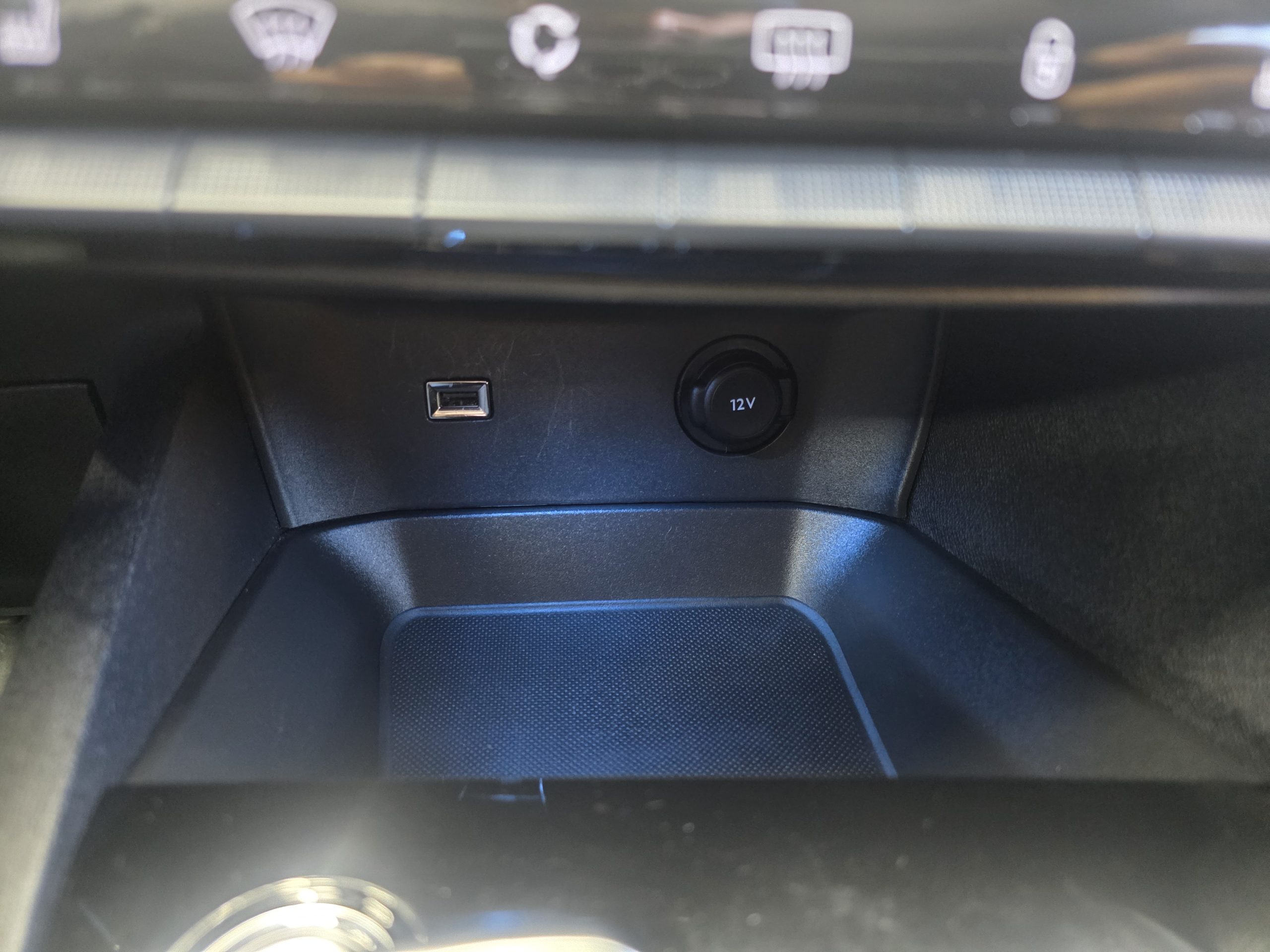 Peugeot 3008 1.5 BlueHDi Allure EAT8