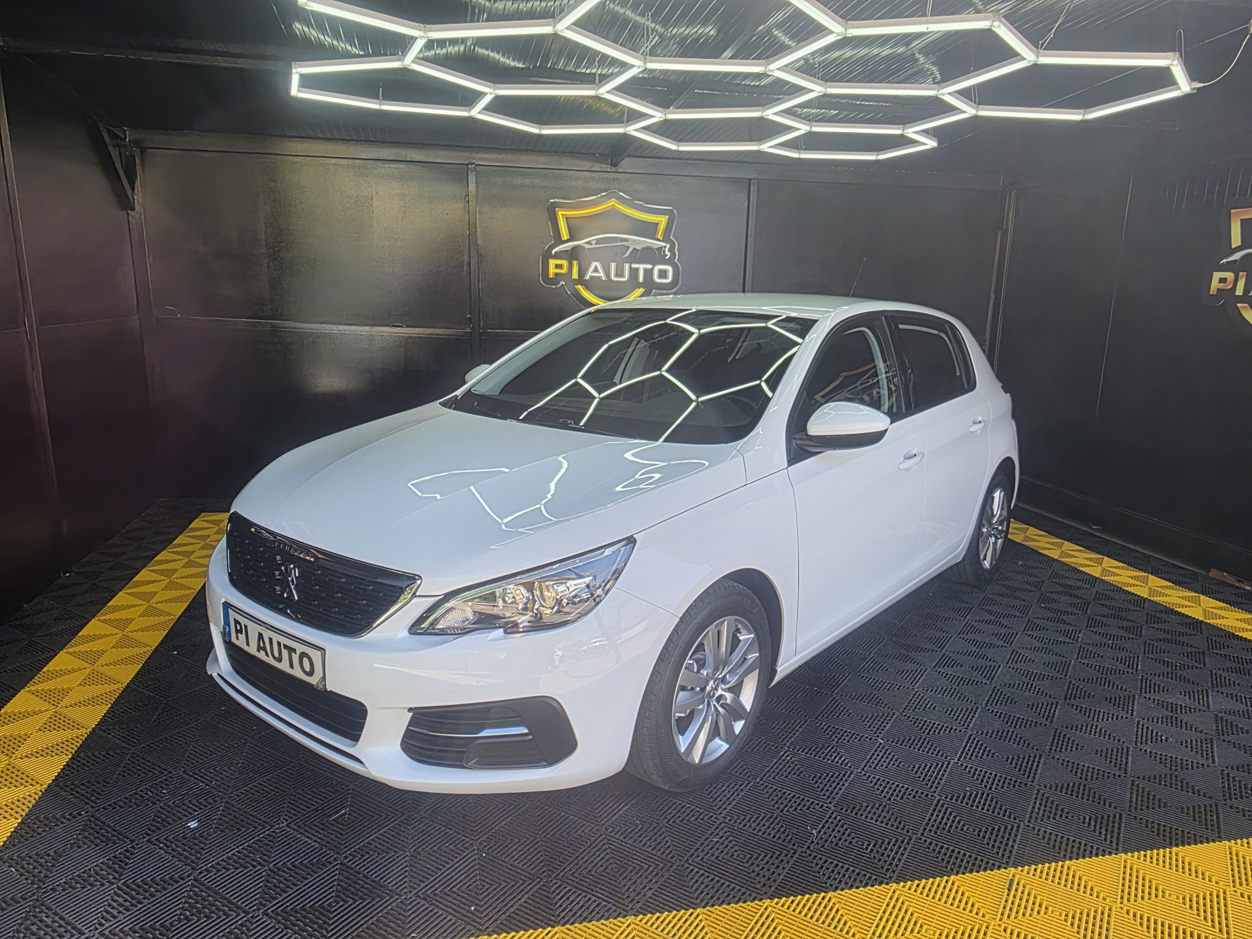 PEUGEOT 308 1.5 BLUEHDI