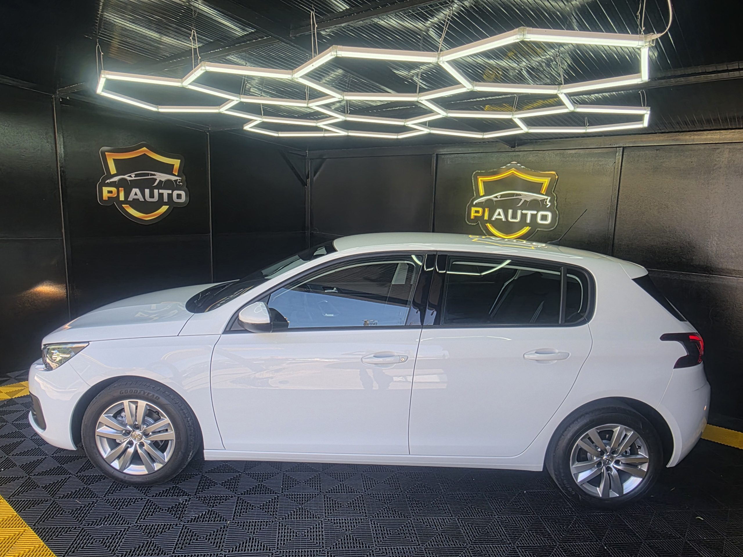 PEUGEOT 308 1.5 BLUEHDI