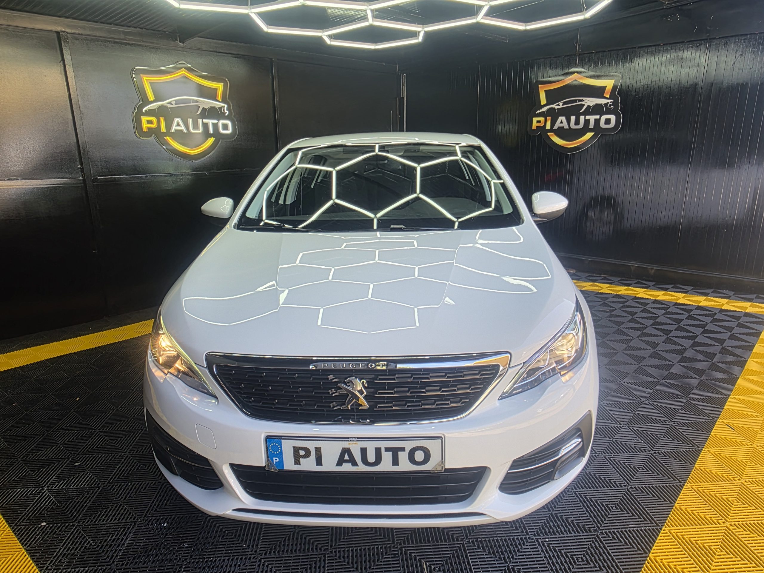 PEUGEOT 308 1.5 BLUEHDI