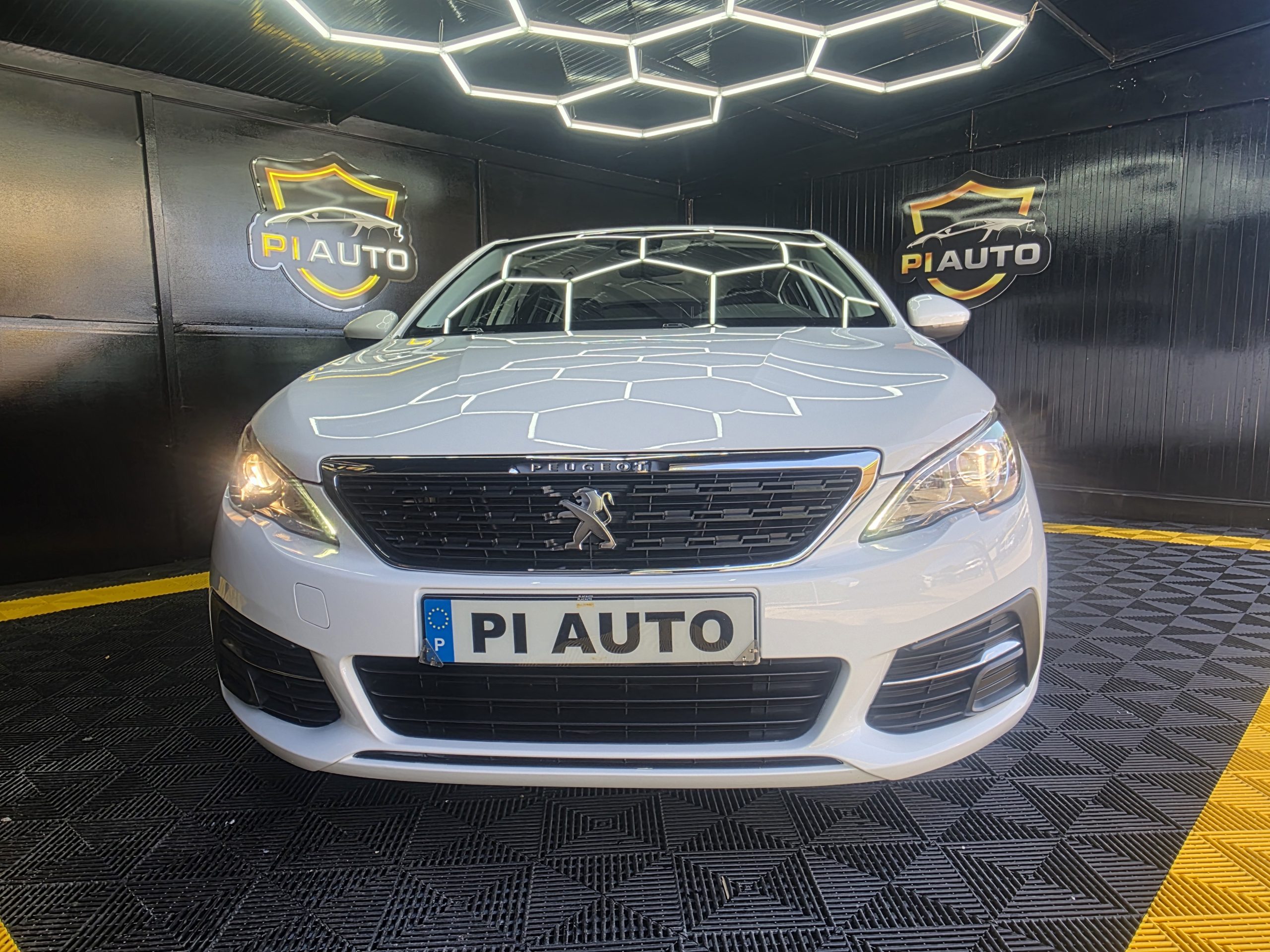 PEUGEOT 308 1.5 BLUEHDI