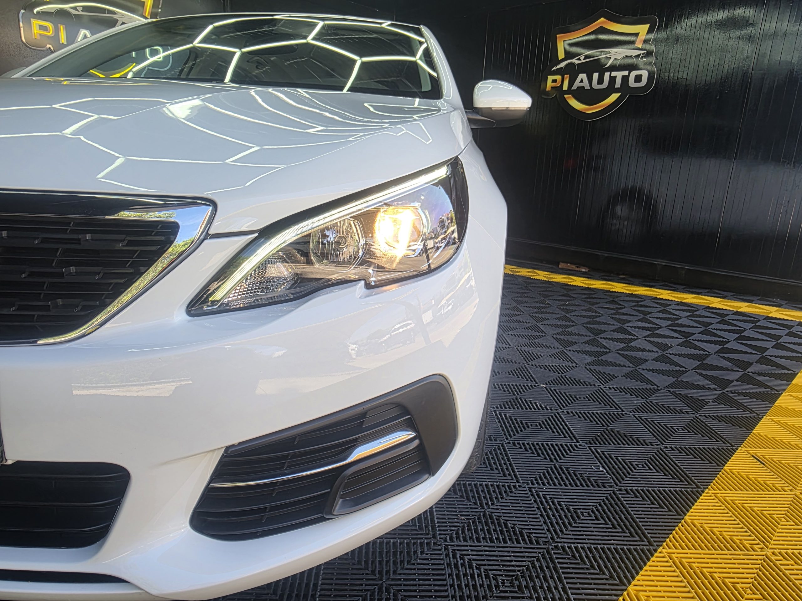 PEUGEOT 308 1.5 BLUEHDI