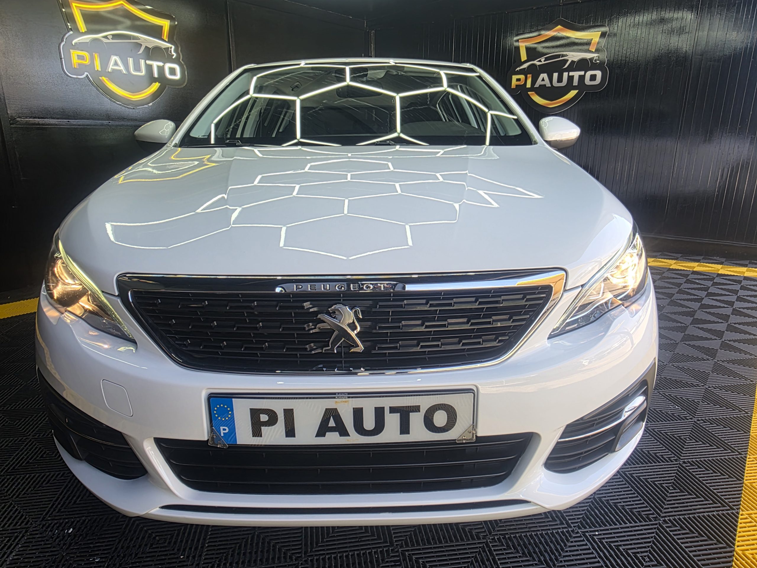 PEUGEOT 308 1.5 BLUEHDI