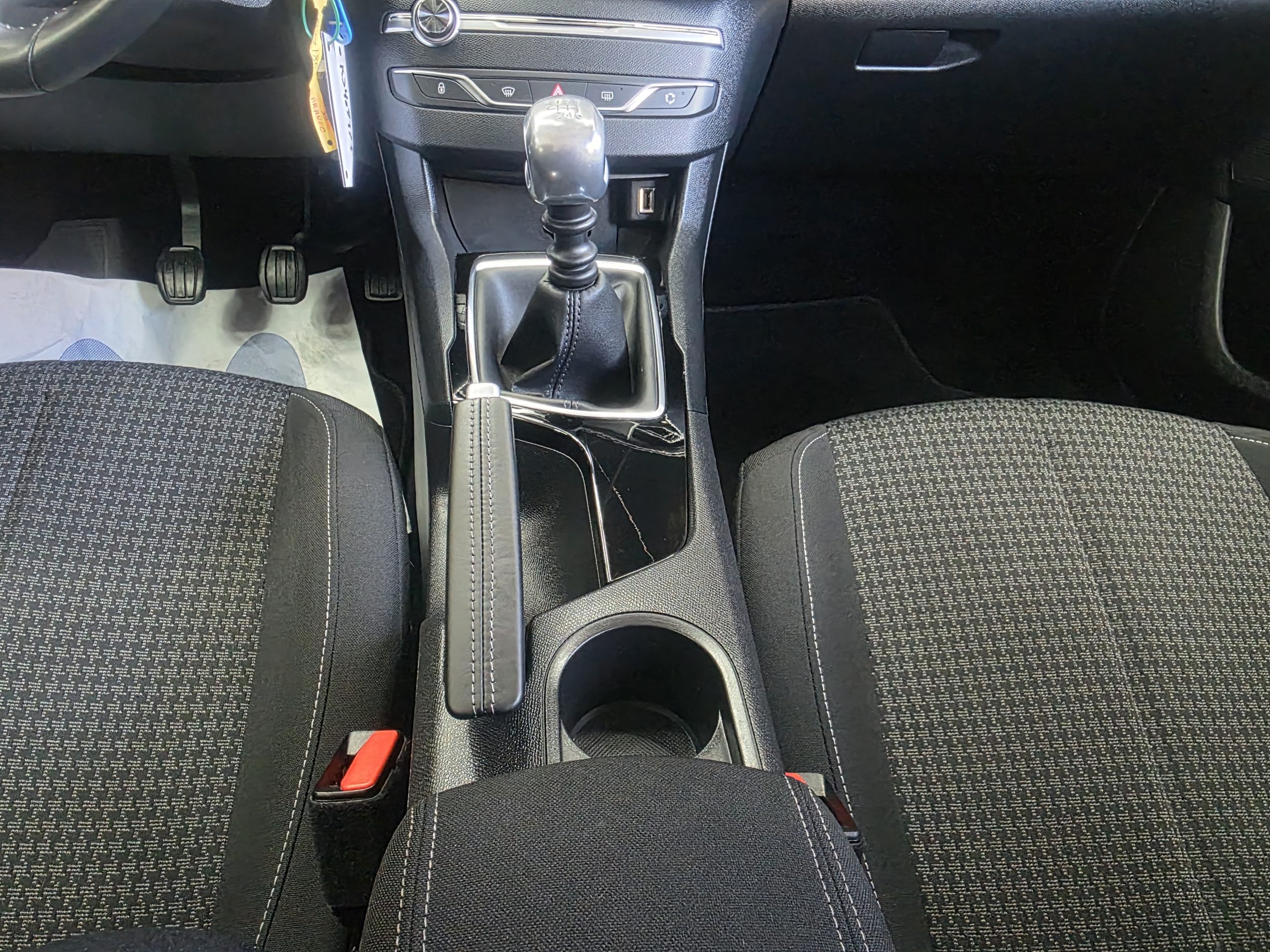 PEUGEOT 308 1.5 BLUEHDI