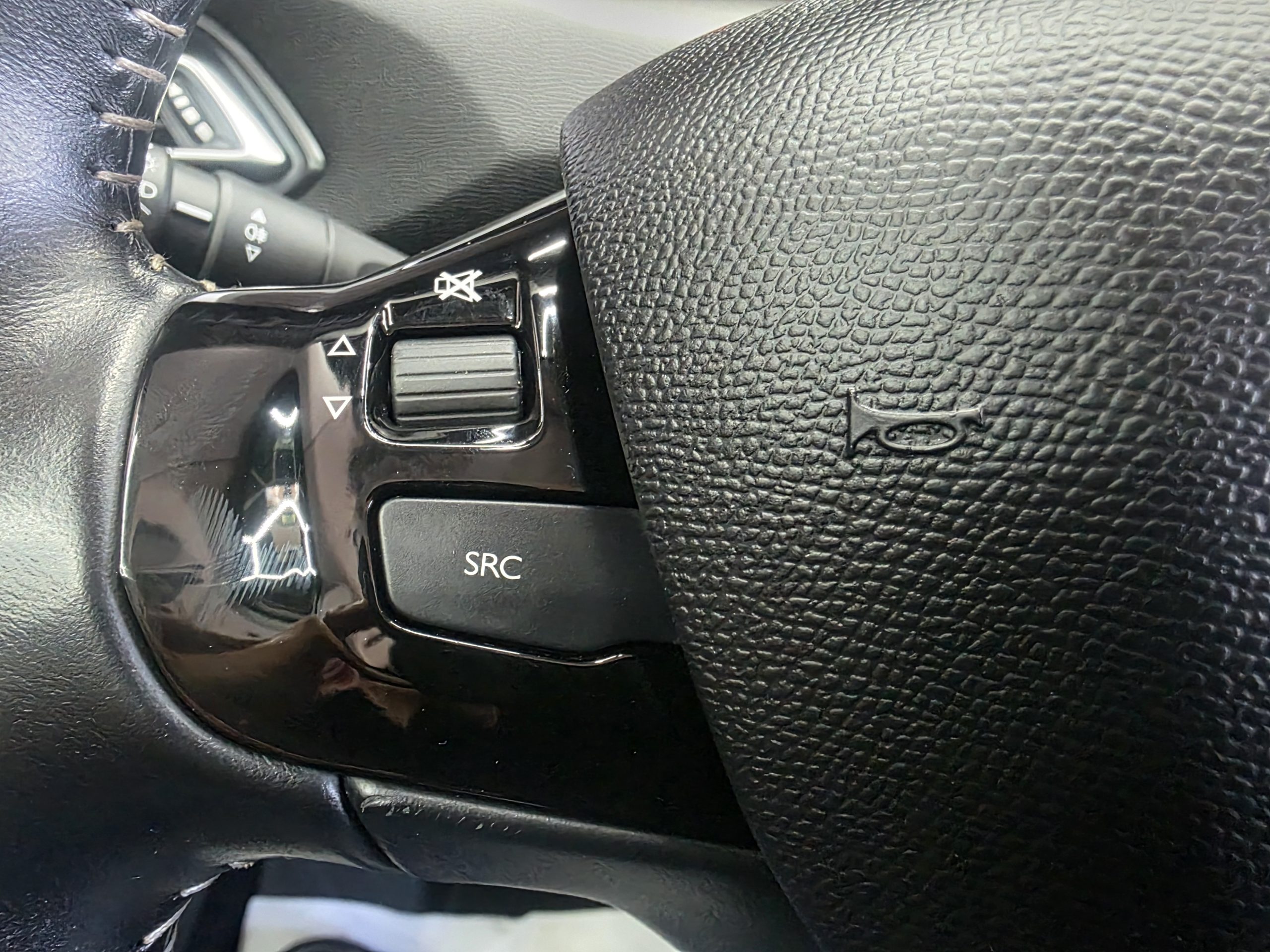 PEUGEOT 308 1.5 BLUEHDI