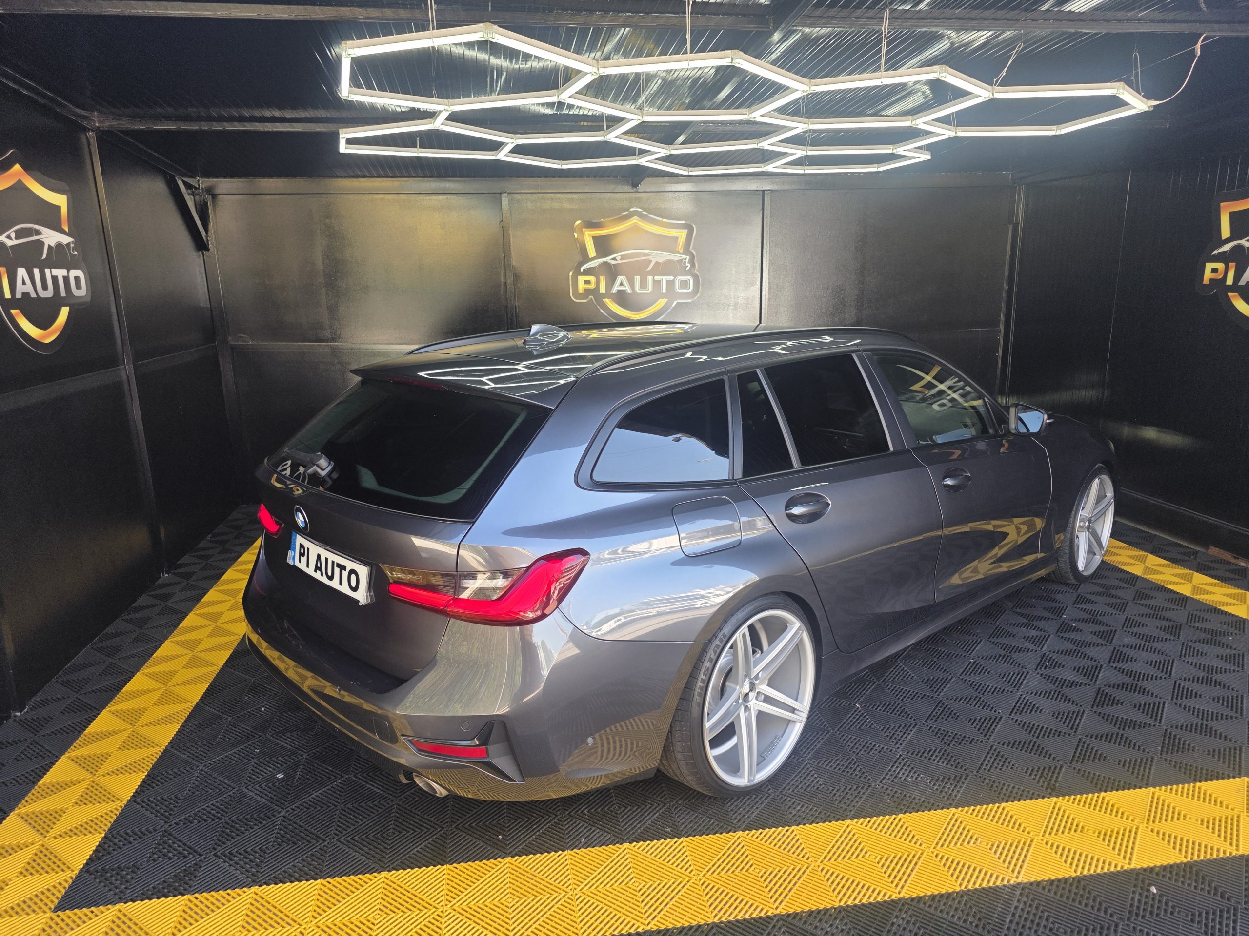 BMW 320 d Gasóleo Mild Hybrid Auto
