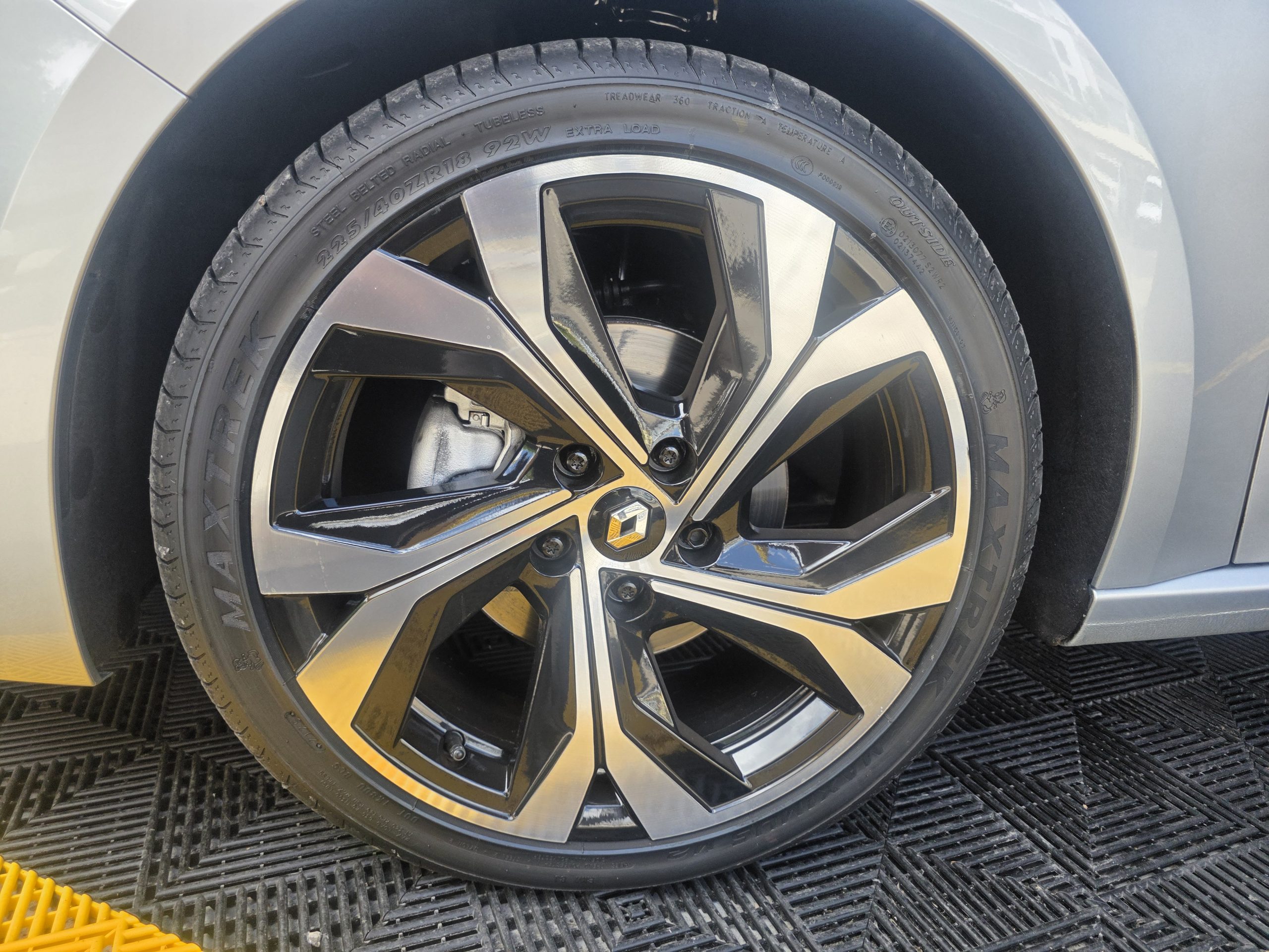 RENAULT MEGANE SPORT TOURER 1.5 BLUEHDI