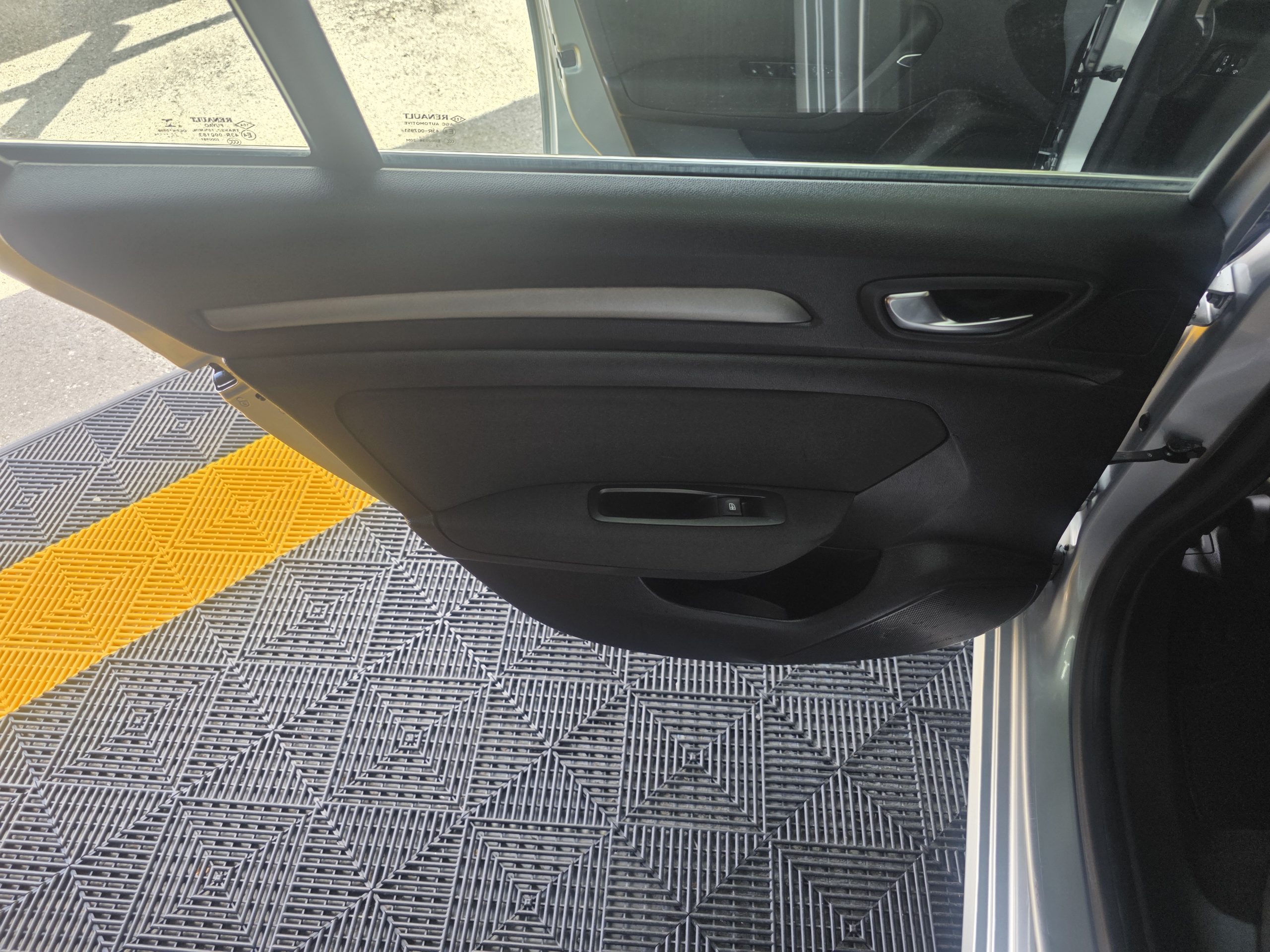 RENAULT MEGANE SPORT TOURER 1.5 BLUEHDI