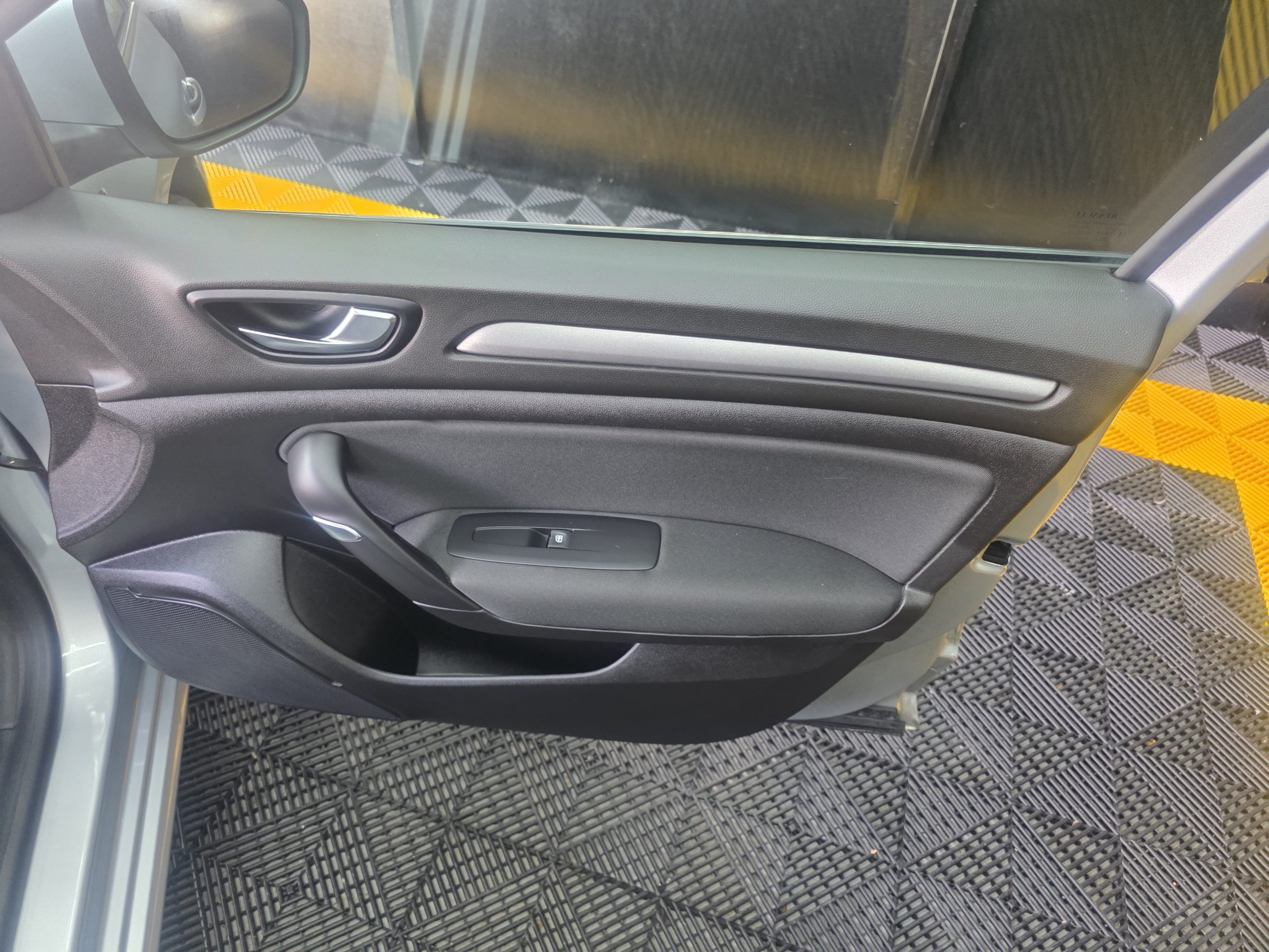 RENAULT MEGANE SPORT TOURER 1.5 BLUEHDI