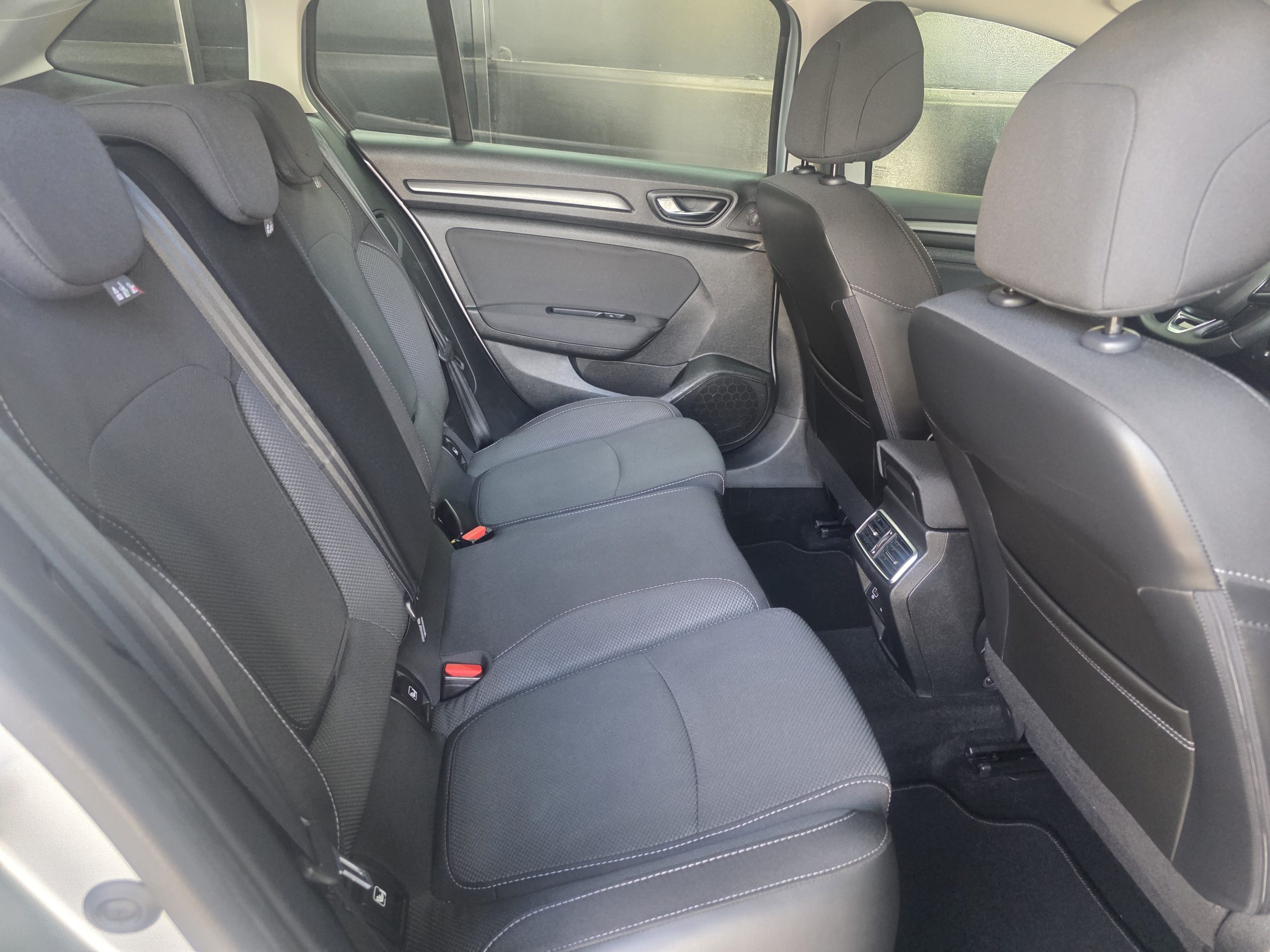 RENAULT MEGANE SPORT TOURER 1.5 BLUEHDI