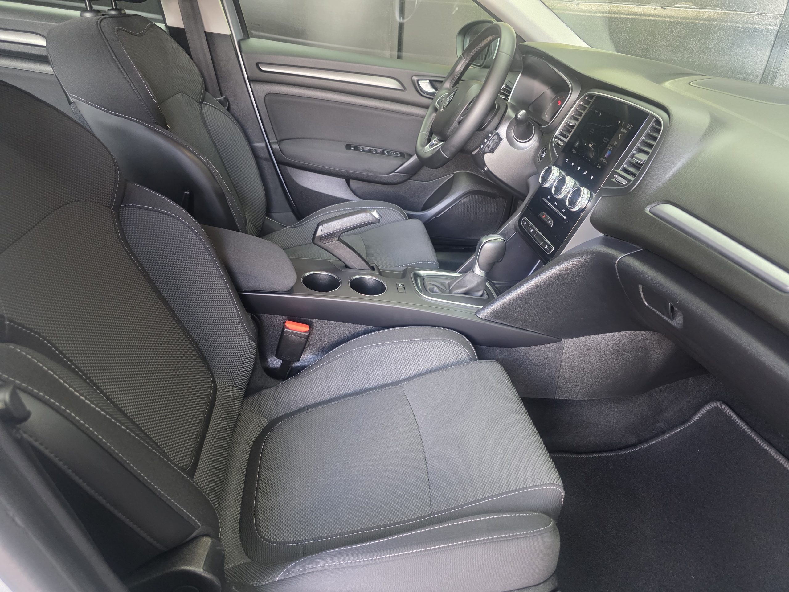 RENAULT MEGANE SPORT TOURER 1.5 BLUEHDI