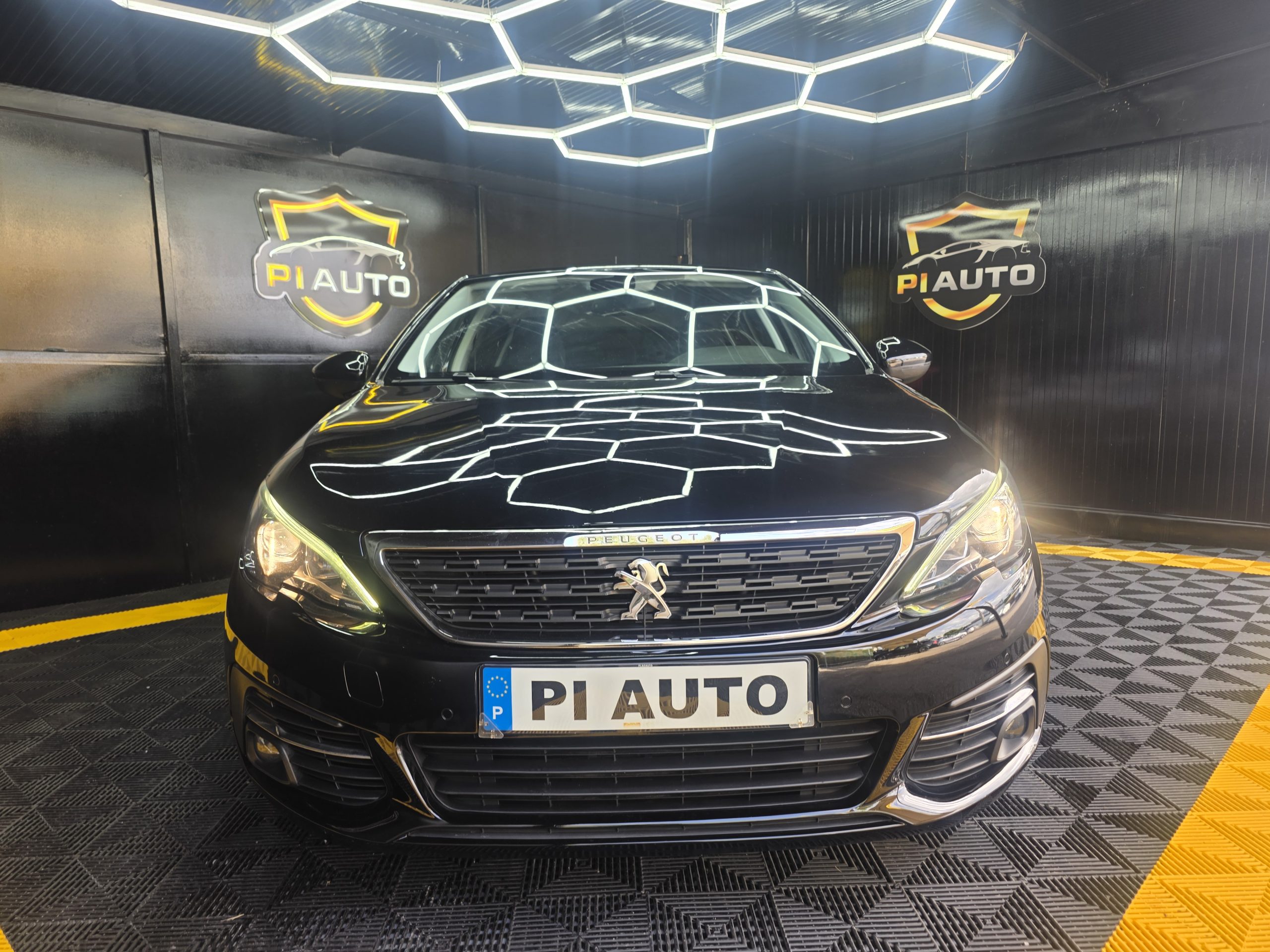 Peugeot 308 1.5 BlueHDi
