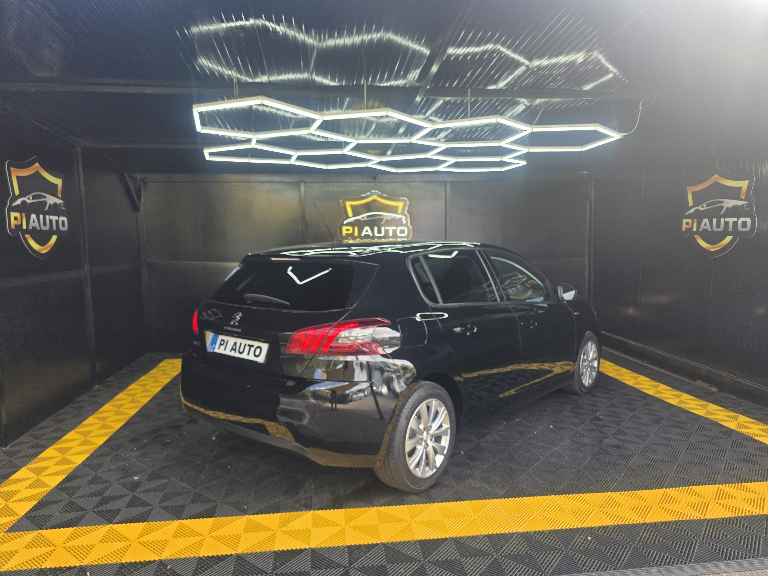 Peugeot 308 1.5 BlueHDi